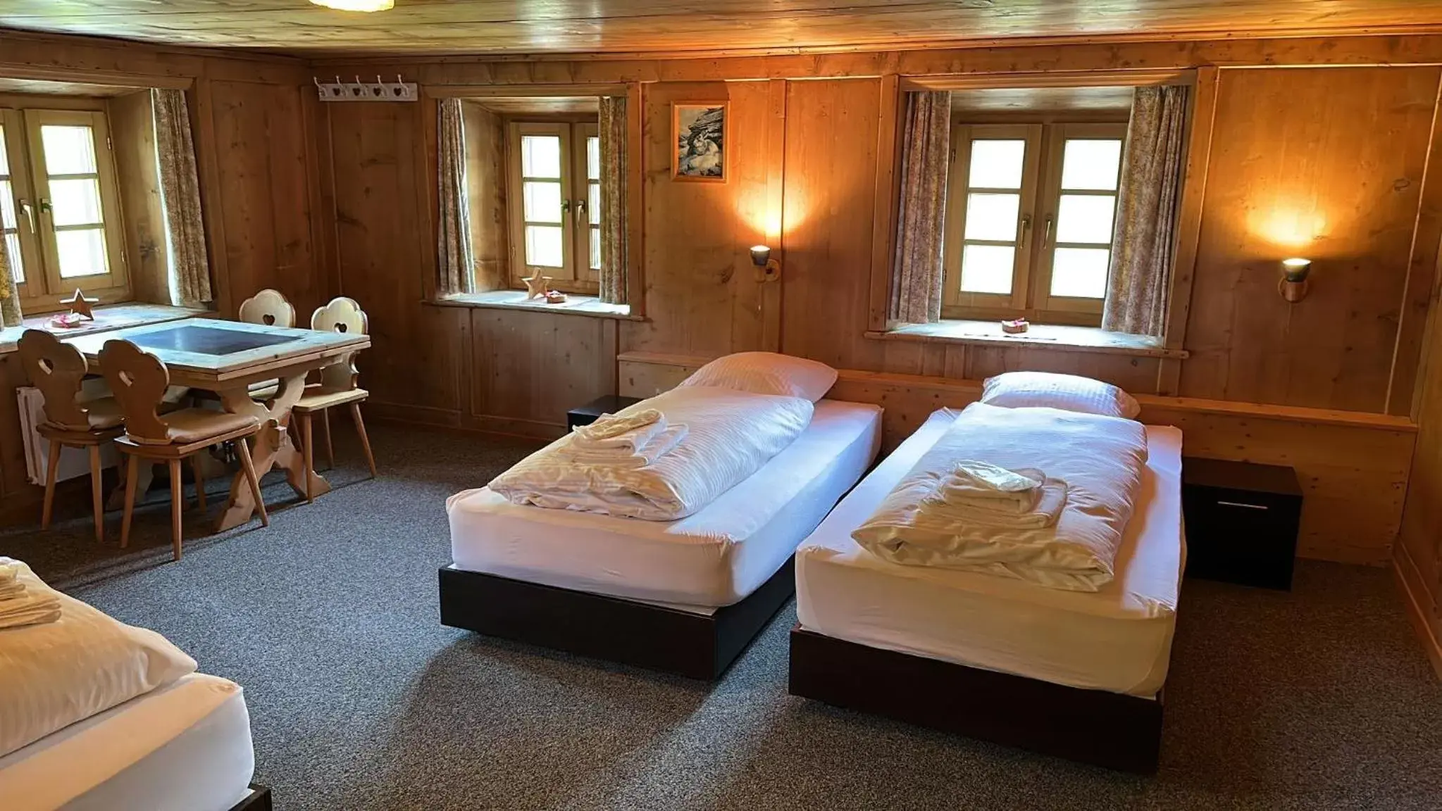 Bed in Hotel Tschuggen Davos