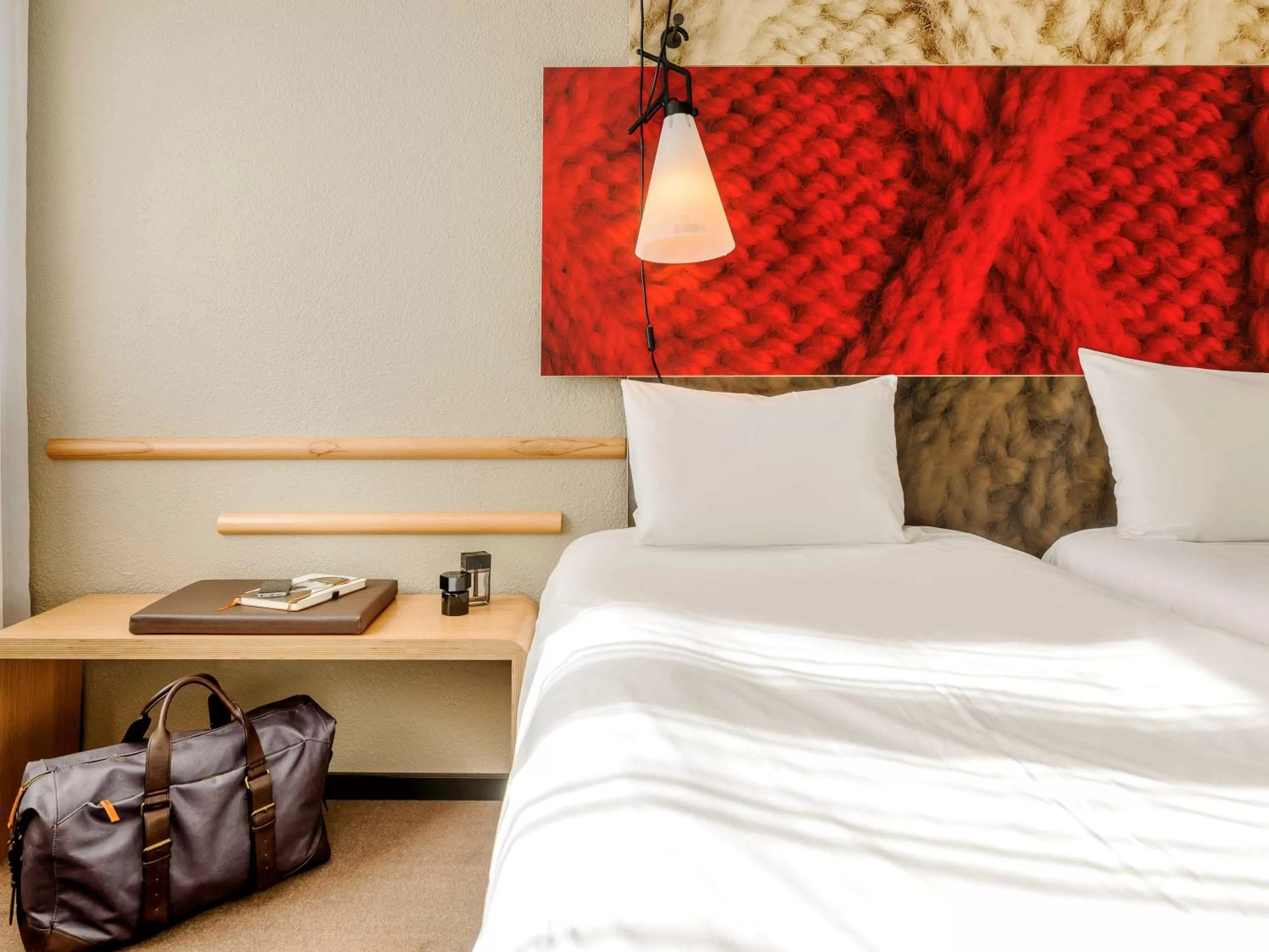 Photo of the whole room, Bed in ibis Berlin Mitte