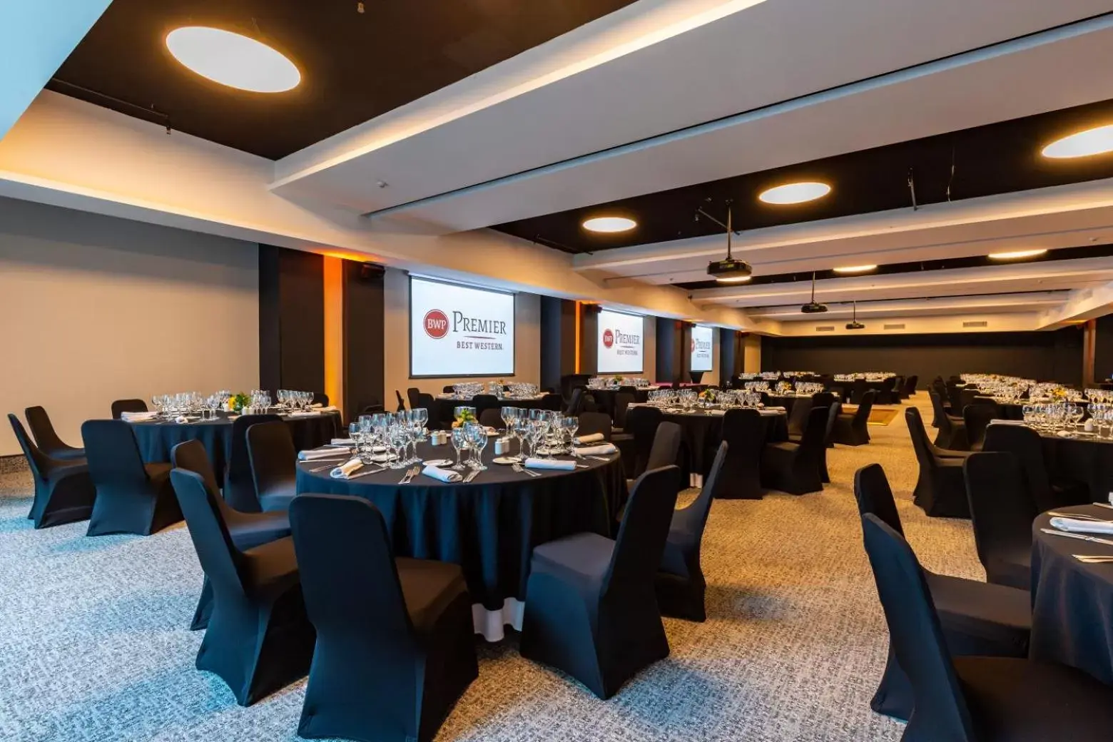Meeting/conference room, Restaurant/Places to Eat in Best Western Premier Marina Las Condes