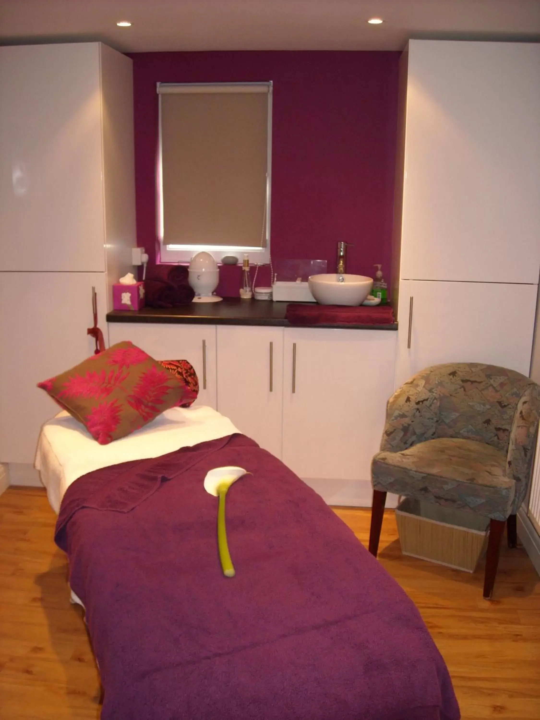 Massage, Kitchen/Kitchenette in Damson Dene Hotel