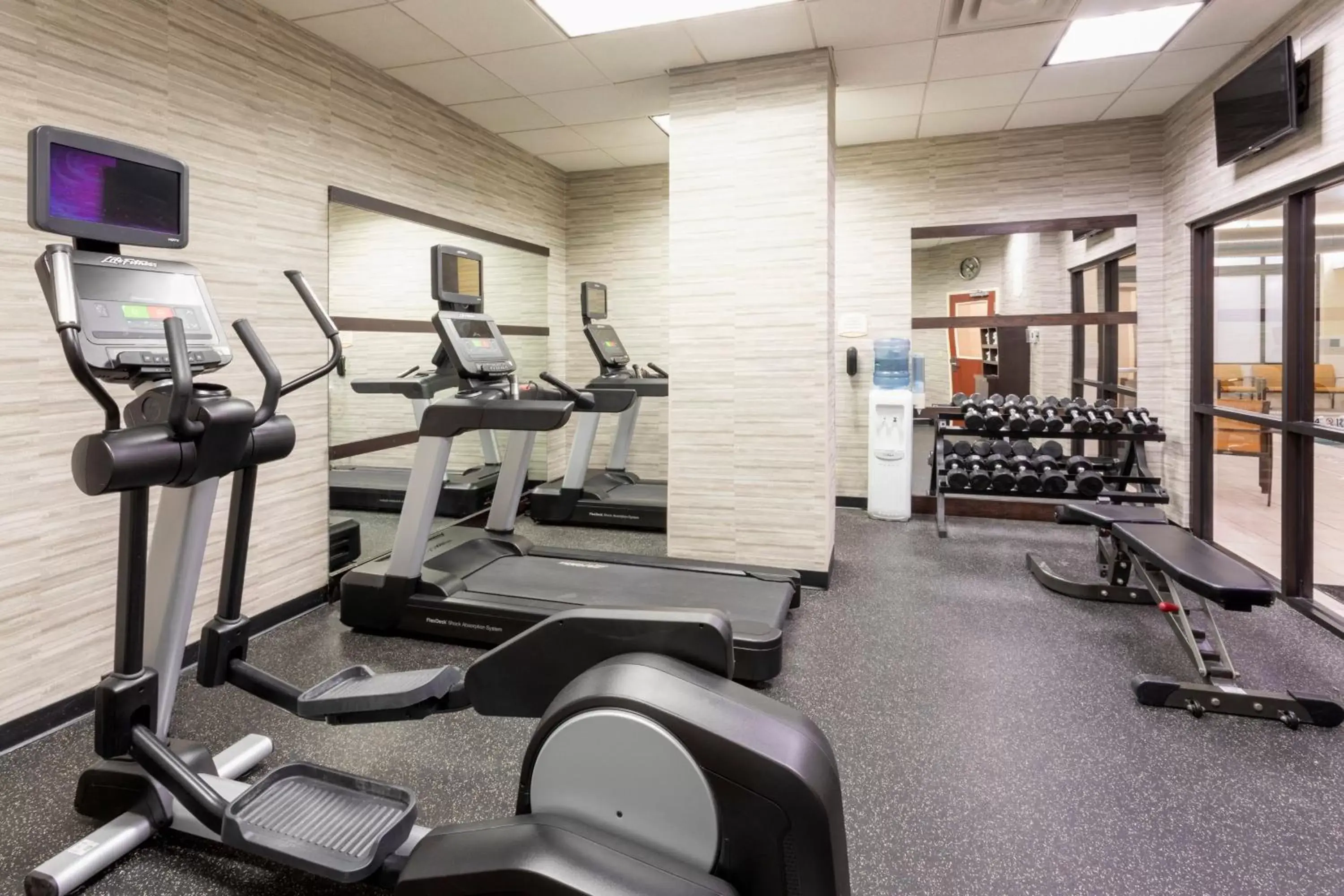 Fitness centre/facilities, Fitness Center/Facilities in Courtyard Rochester Mayo Clinic Area/Saint Marys