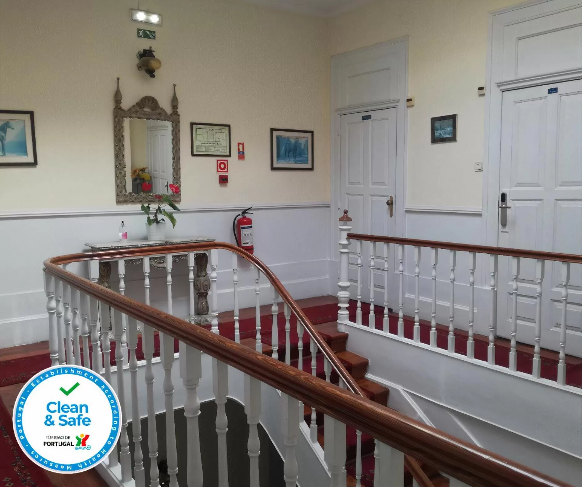 Property building in Hotel Mira D'Aire