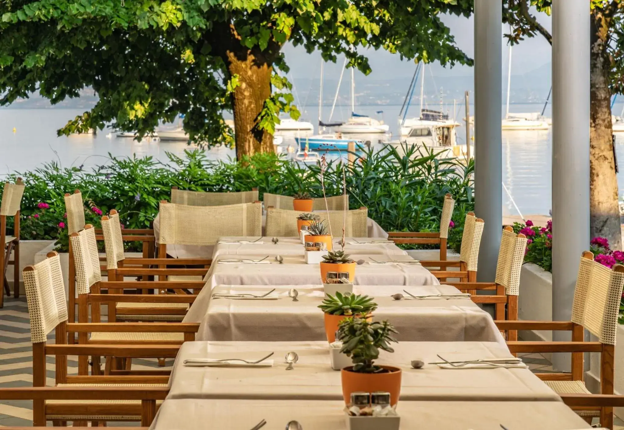Property building, Restaurant/Places to Eat in Hotel Nettuno