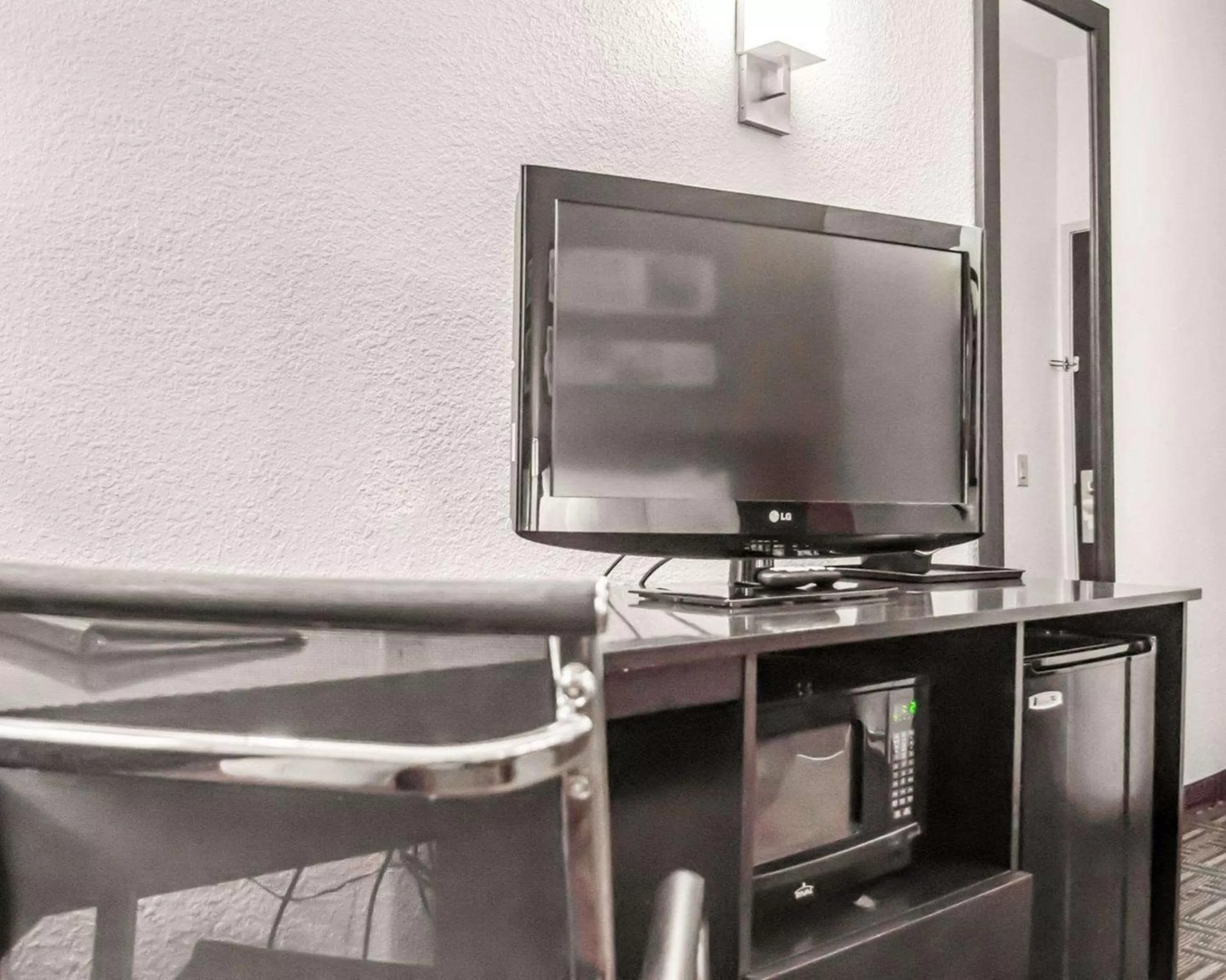 Photo of the whole room in Sleep Inn O'Fallon near I-64