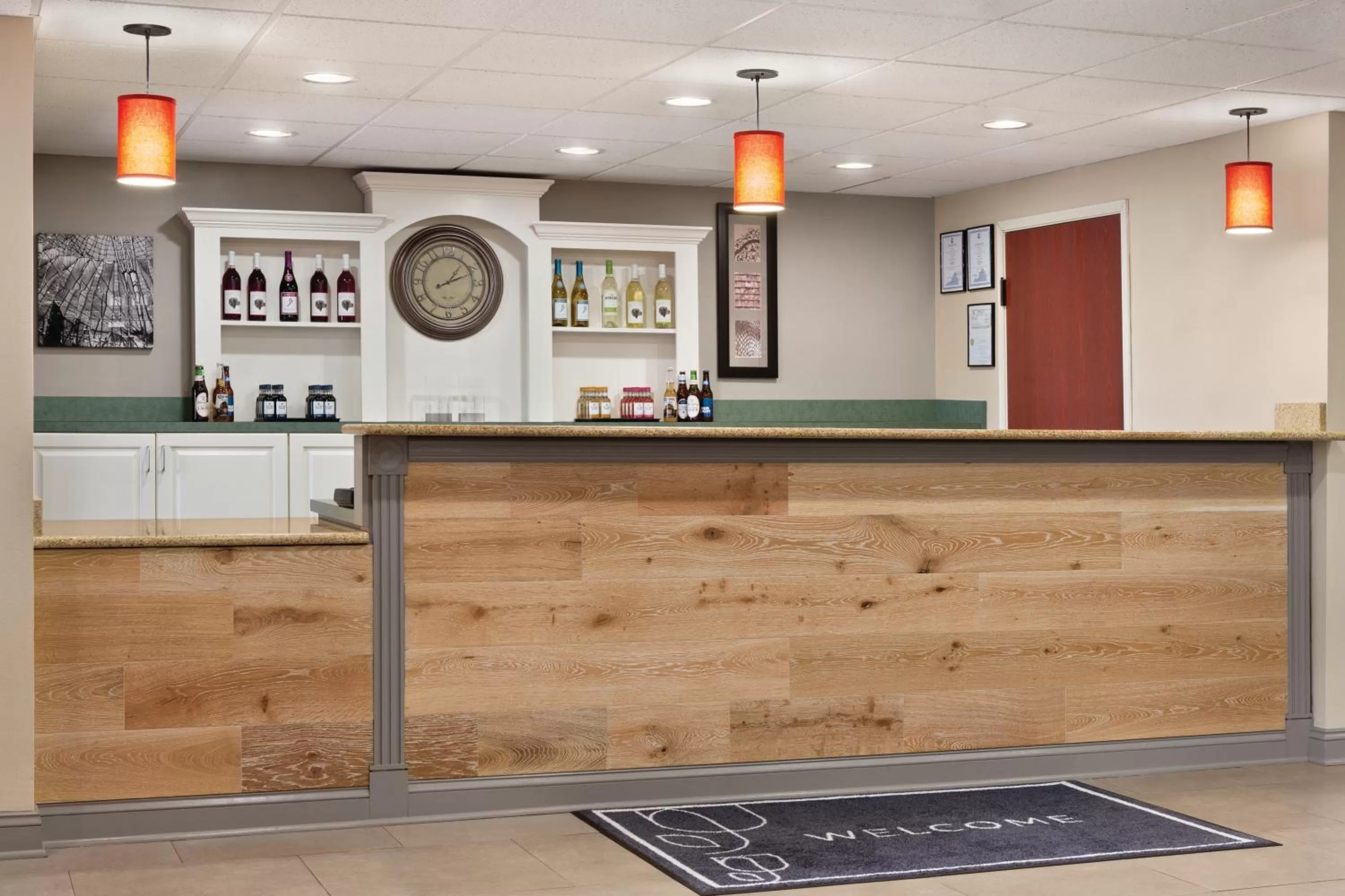 Lobby or reception in Country Inn & Suites by Radisson, Wytheville, VA