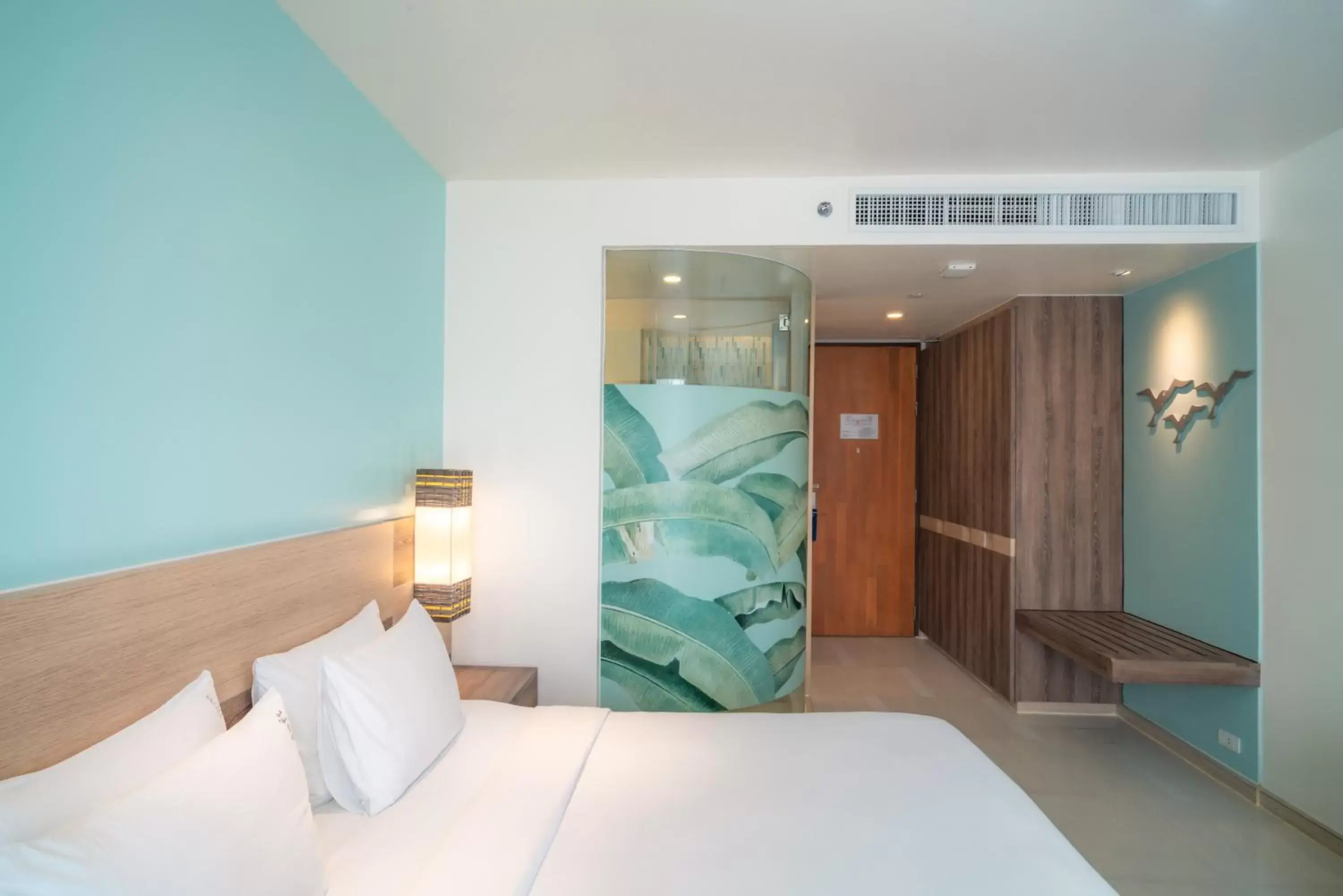 Photo of the whole room, Bed in Holiday Inn Express Phuket Patong Beach Central, an IHG Hotel