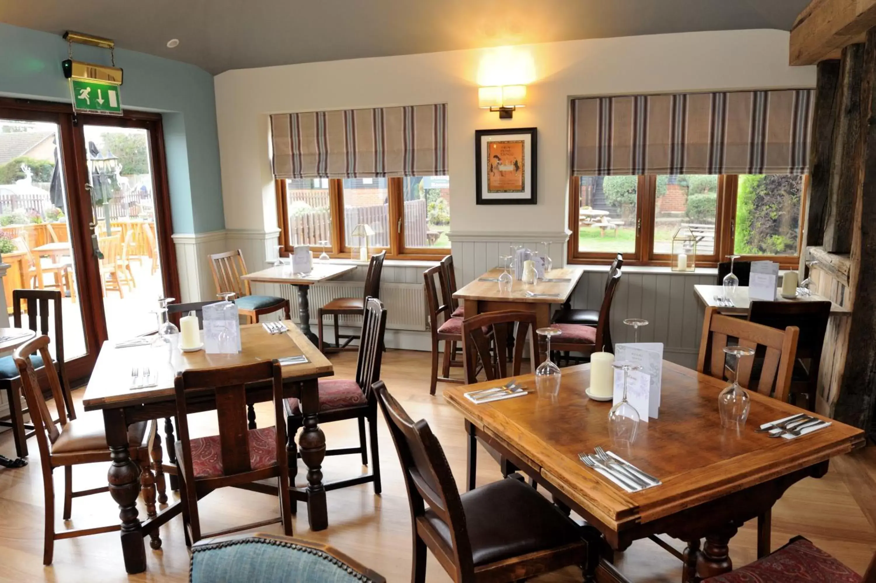 Restaurant/Places to Eat in White Hart by Chef & Brewer Collection