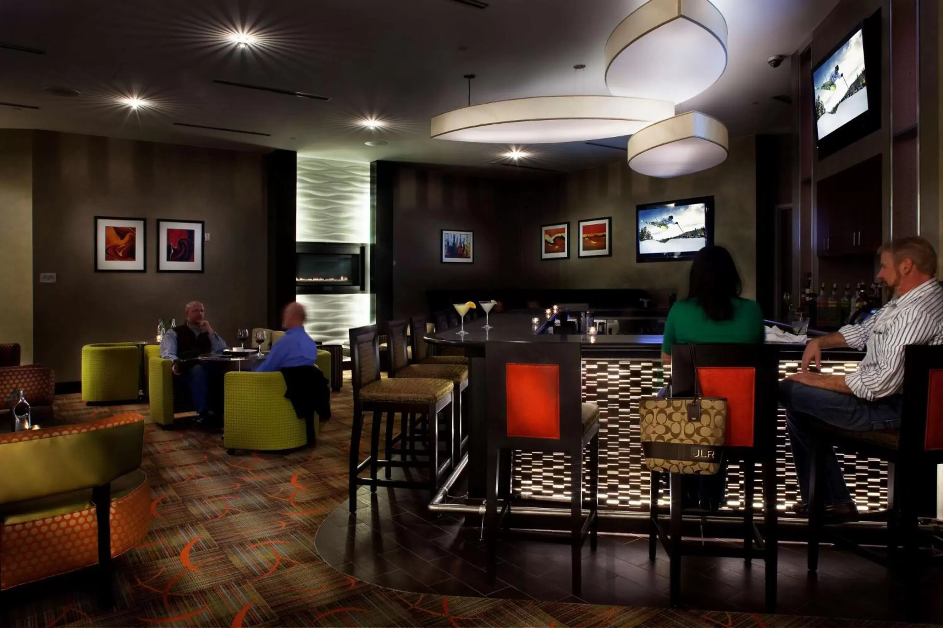 Lounge or bar, Restaurant/Places to Eat in Hilton Garden Inn Denver/Cherry Creek
