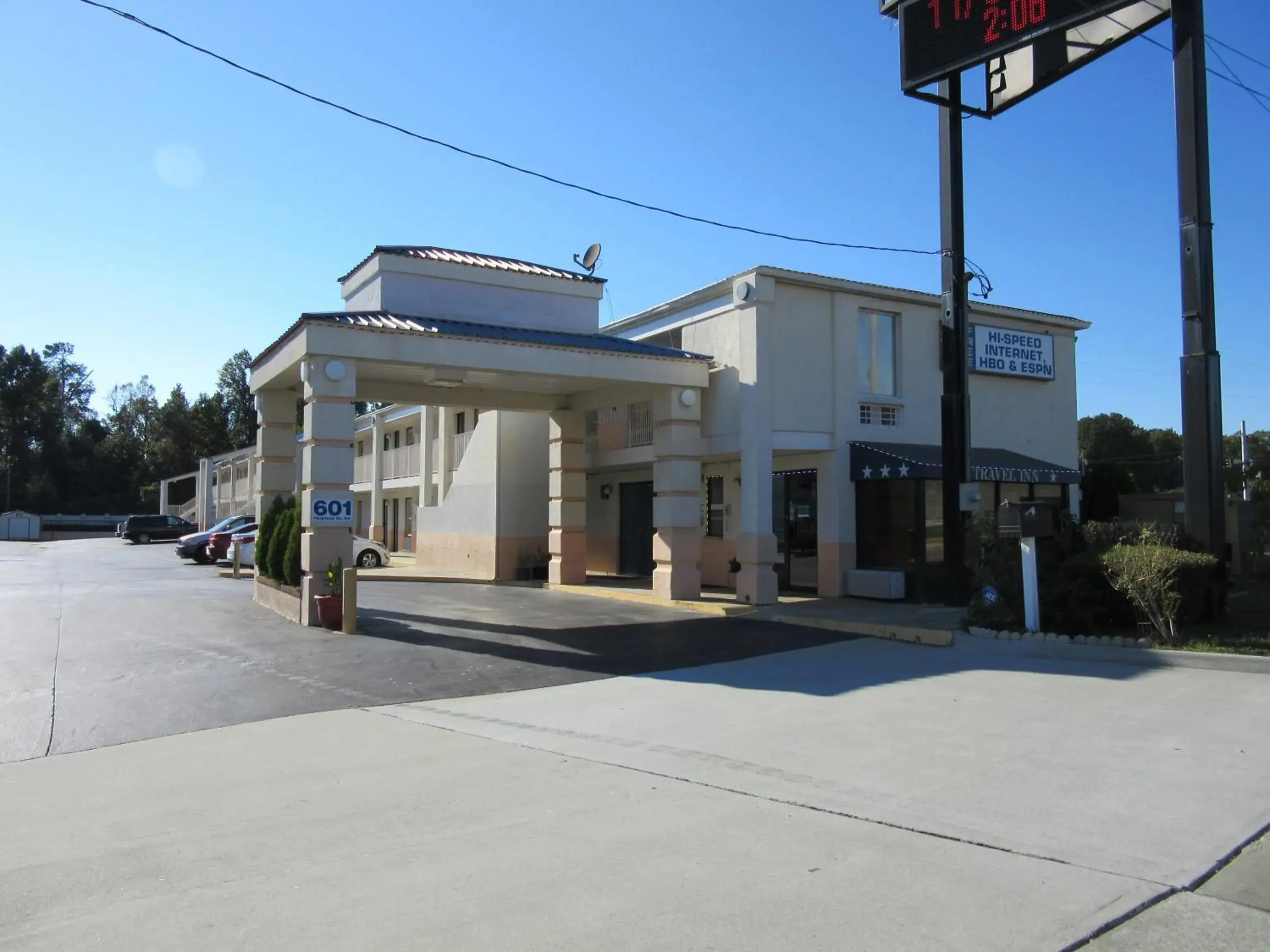 Property Building in Rodeway Inn Augusta West