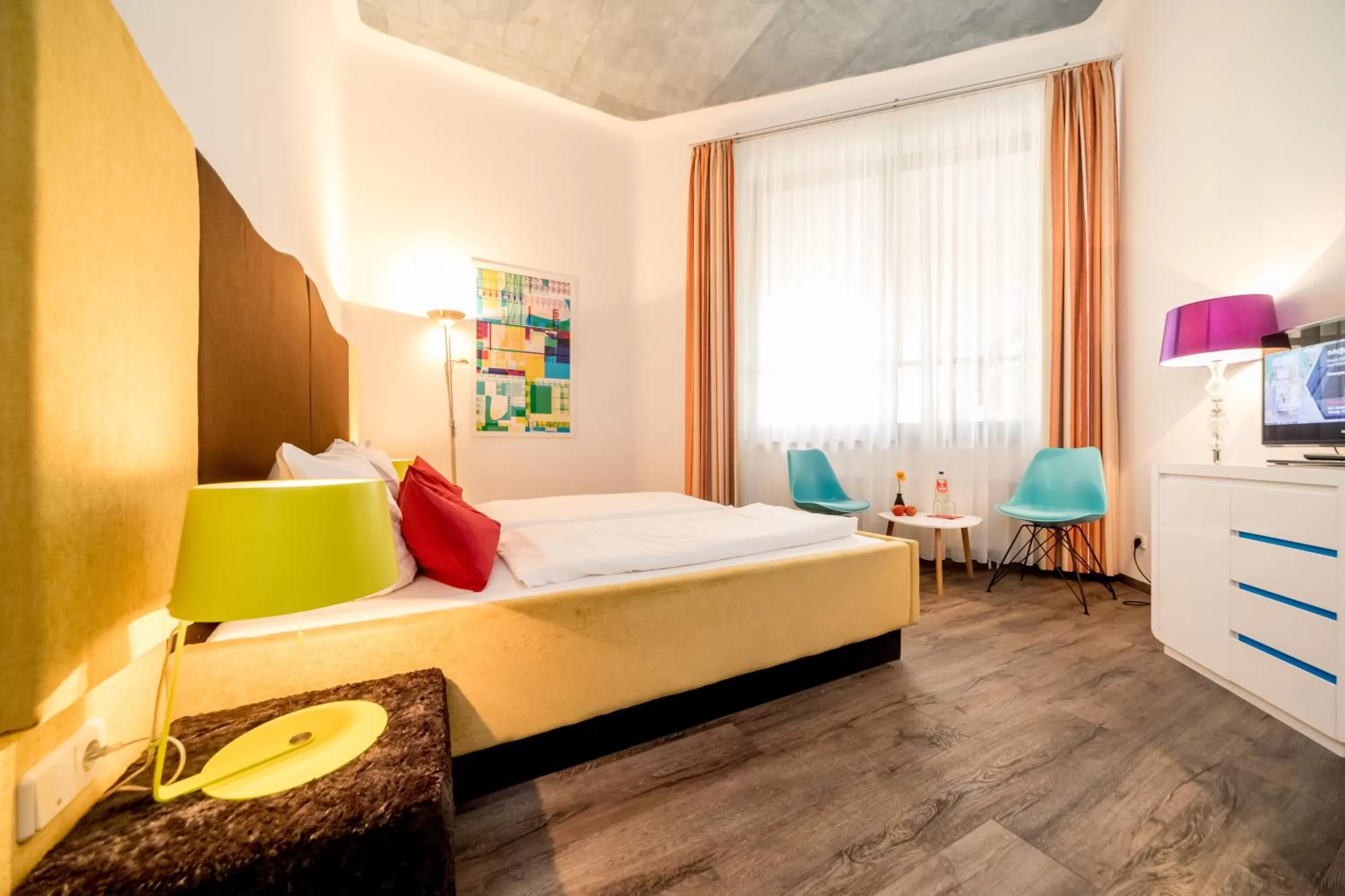 Photo of the whole room, Bed in artHOTEL Magdeburg