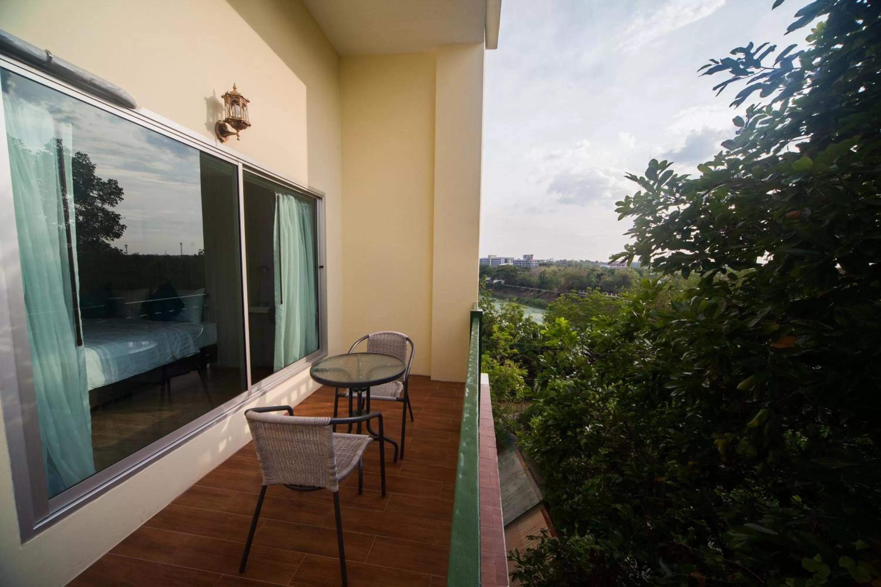 Balcony/Terrace in Anchan Laguna Hotel โรงแรมอัญชันลากูน่า