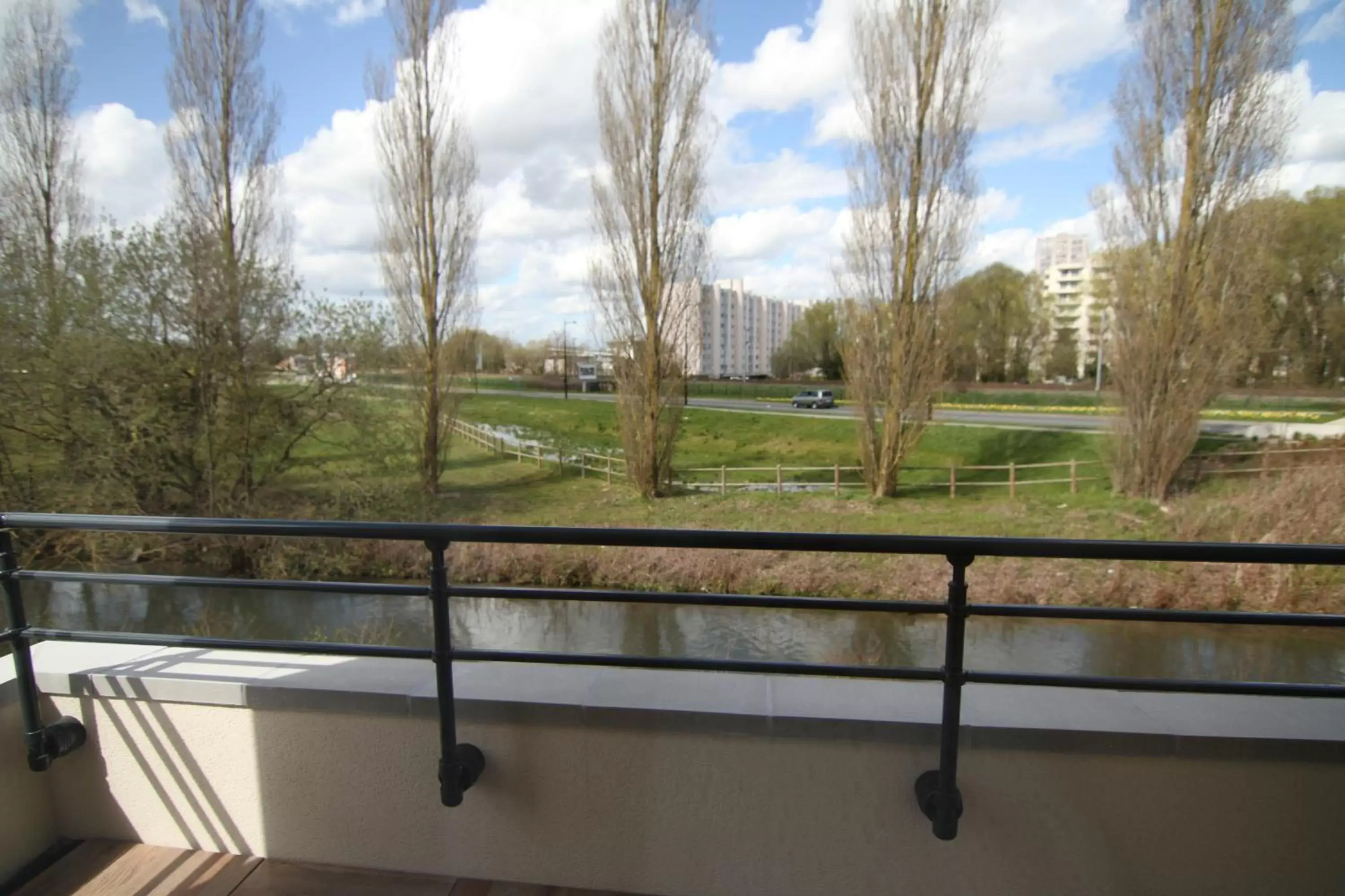 River view in Logis hôtel - La Chambre D'Amiens
