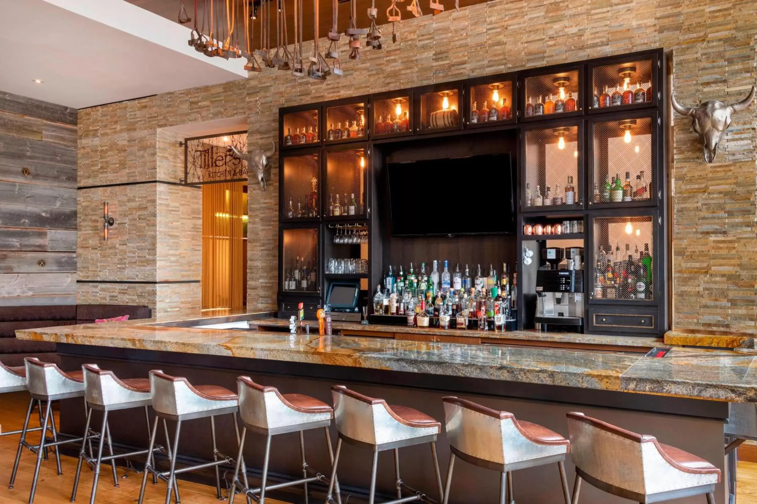 Restaurant/places to eat, Lounge/Bar in Denver Marriott Westminster