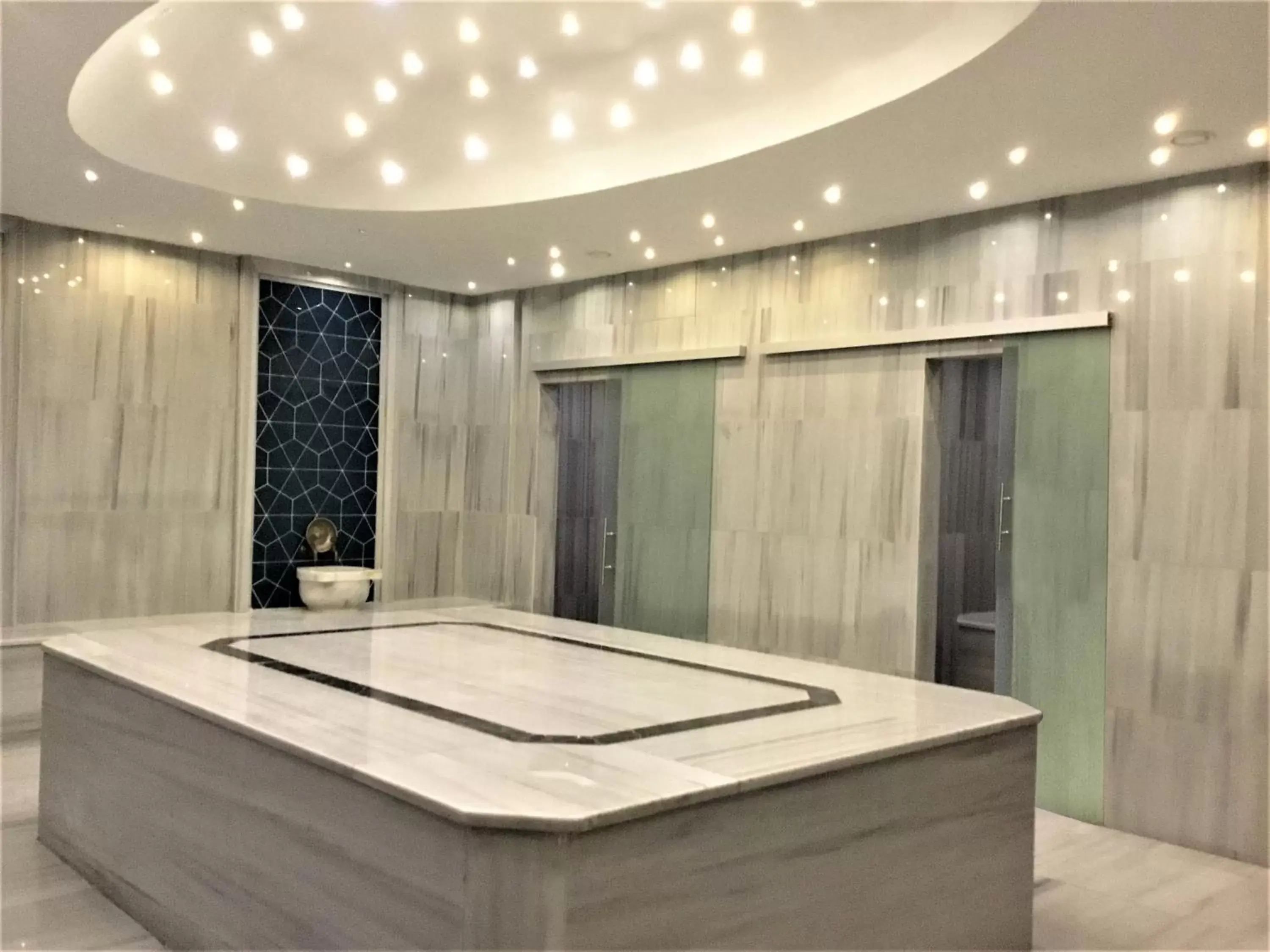 Public Bath in Best Western Premier Karsiyaka Convention & Spa Hotel