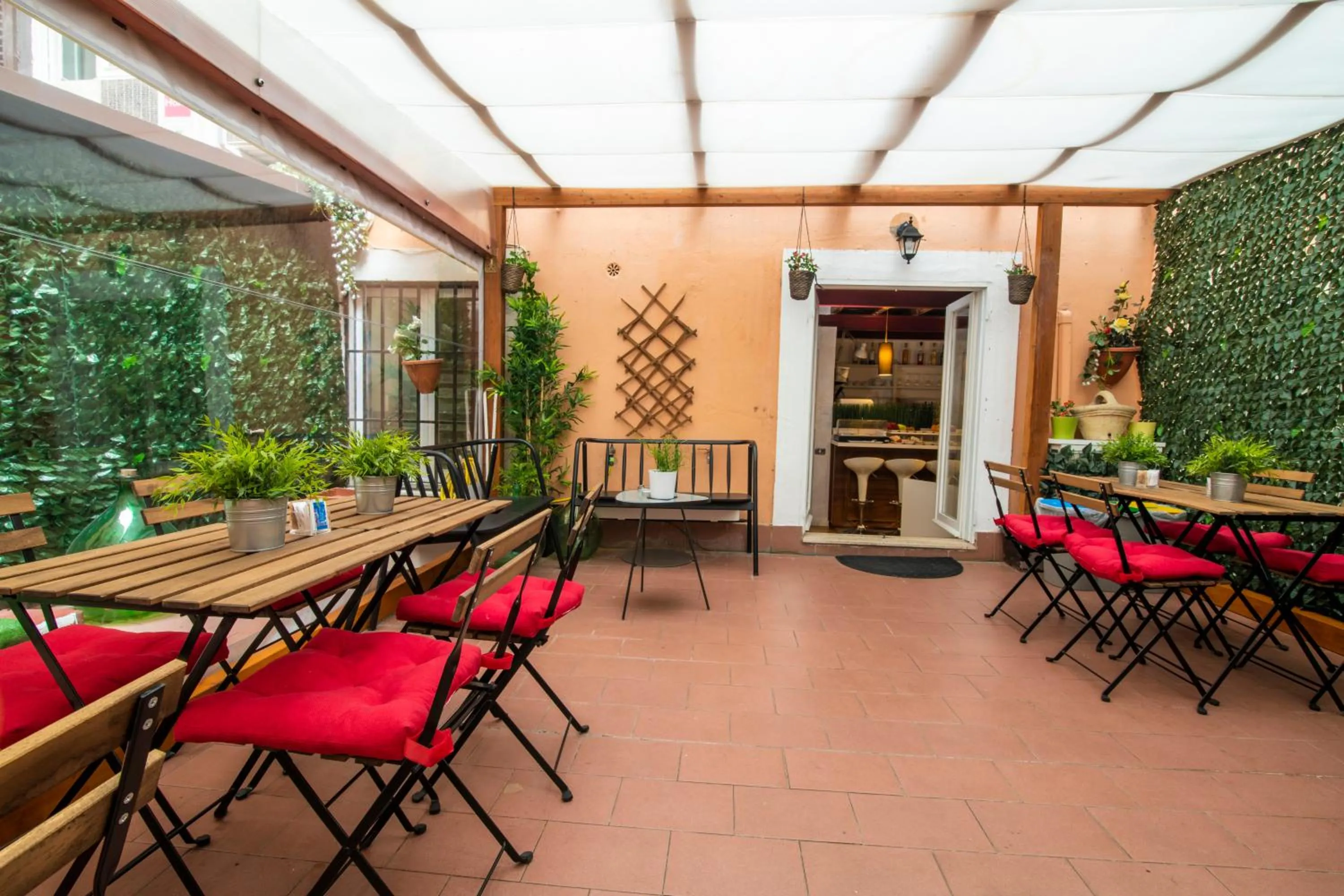 Other in Dulcis In Pantheon