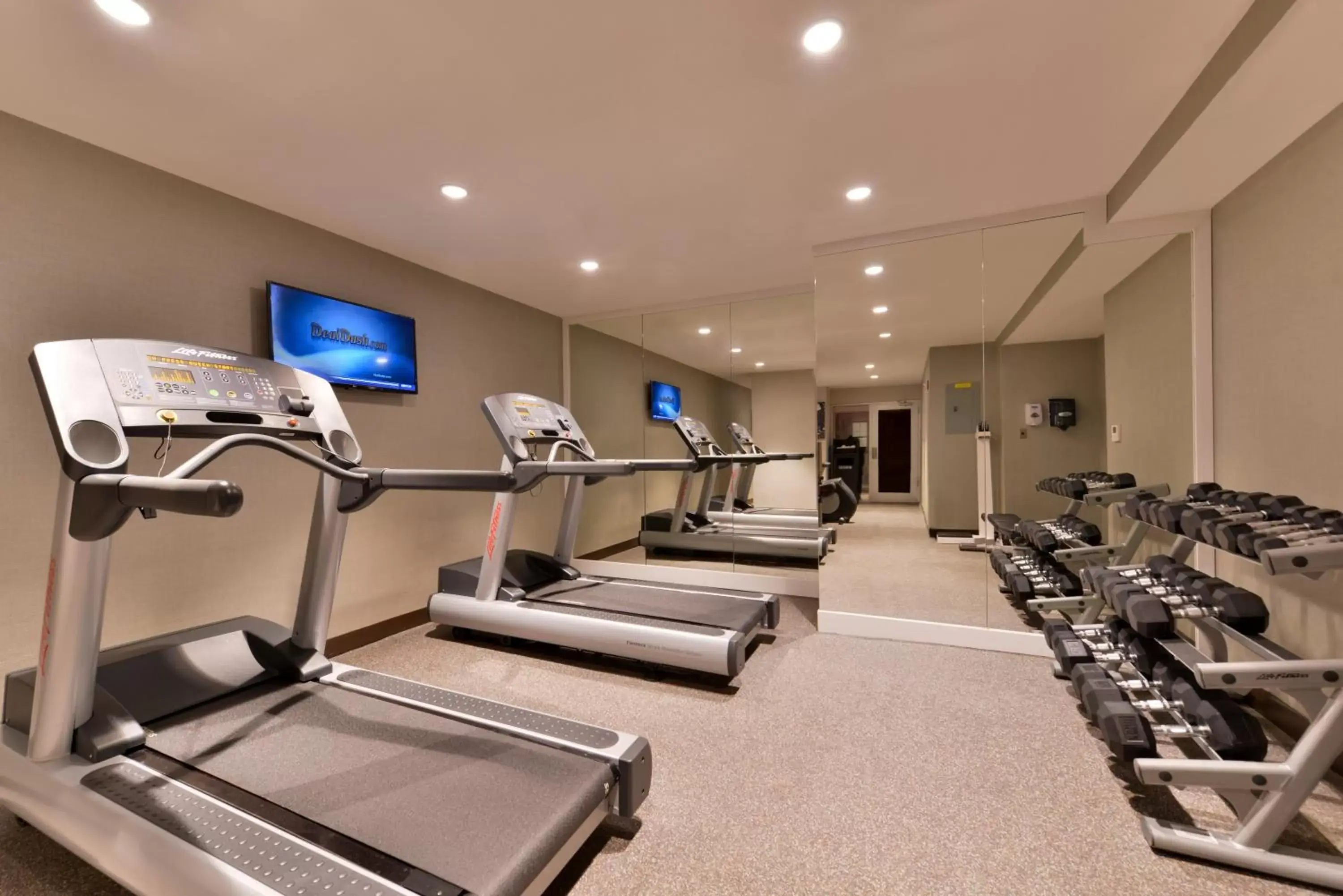 Spa and wellness centre/facilities, Fitness Center/Facilities in Holiday Inn New York City - Times Square, an IHG Hotel