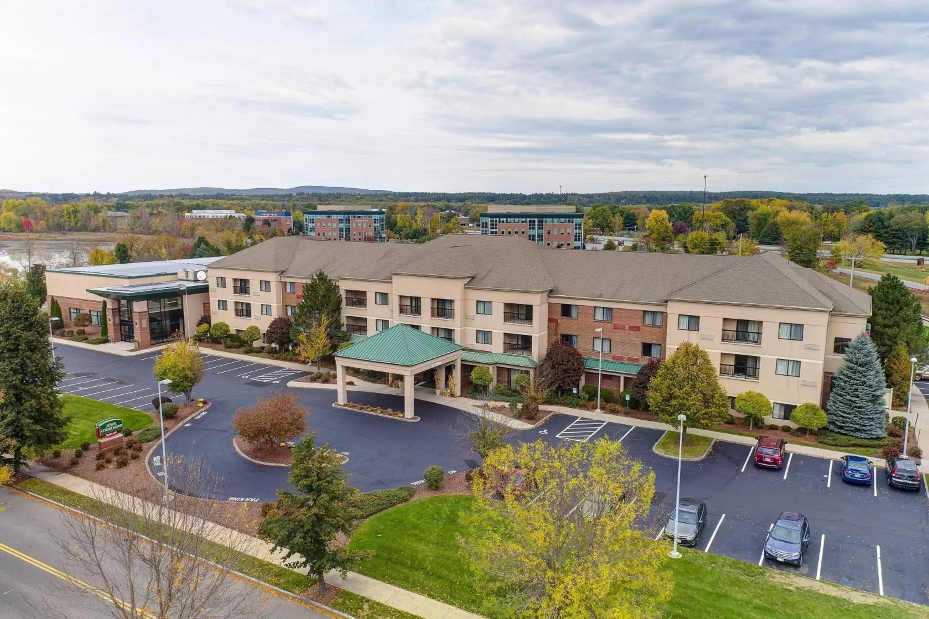 Property building, Pool View in Courtyard by Marriott Concord
