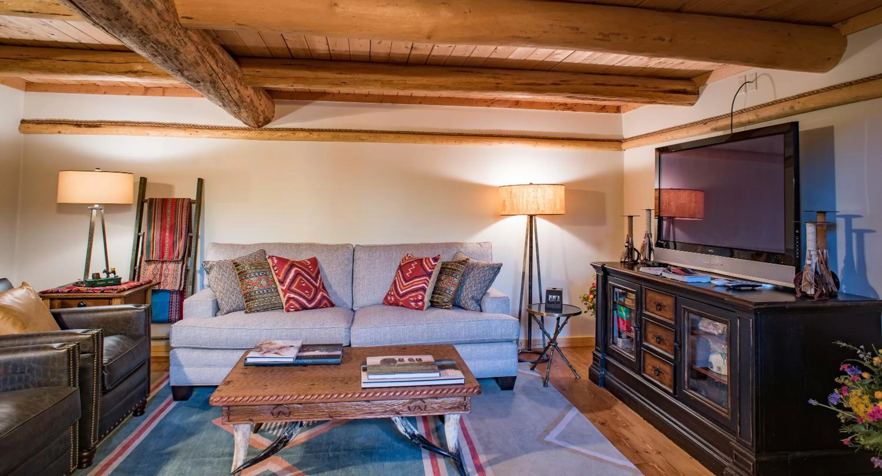 Communal lounge/ TV room, Seating Area in Jackson Hole Hideout