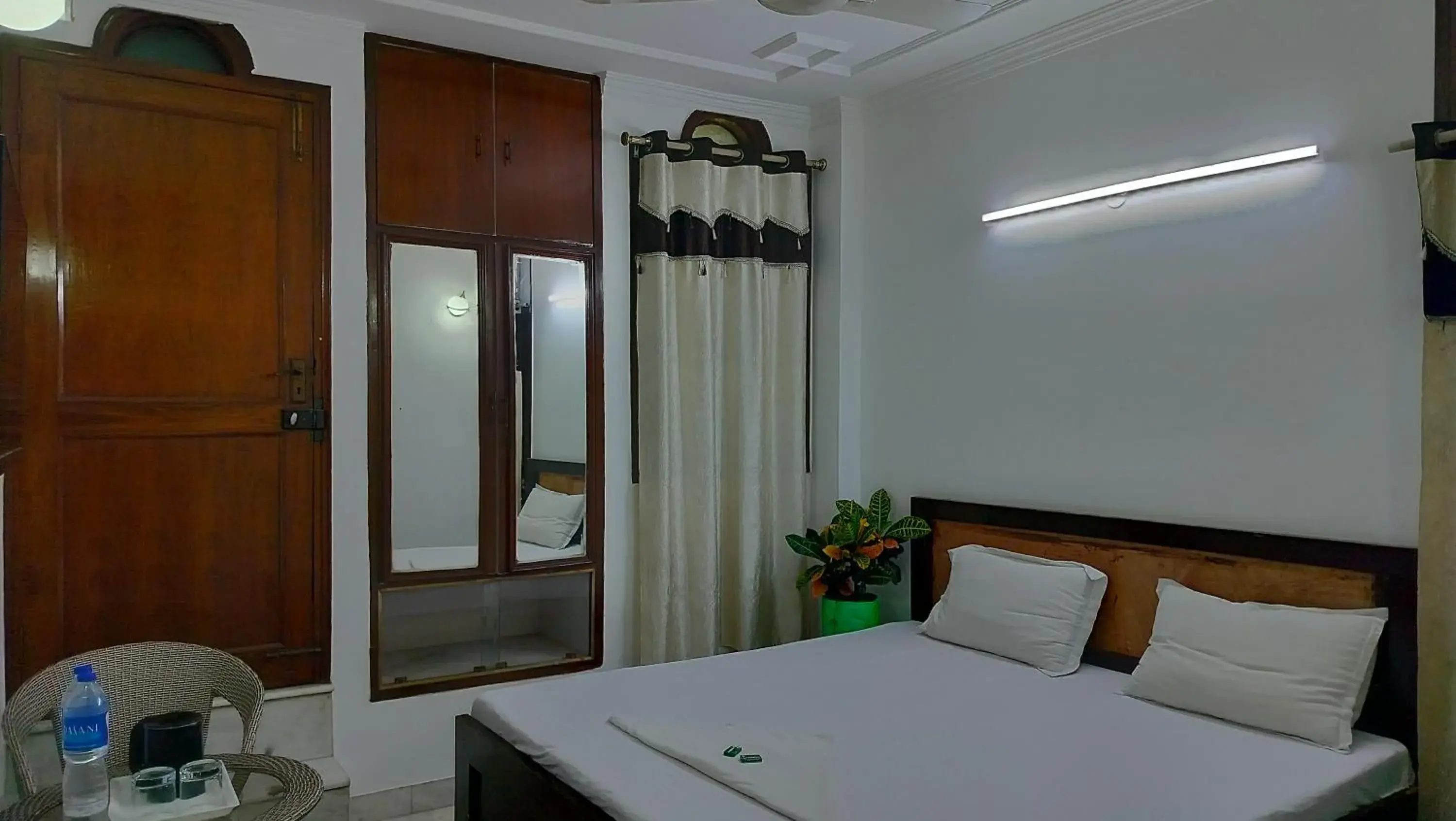 Photo of the whole room, Bed in Jay Jagannath