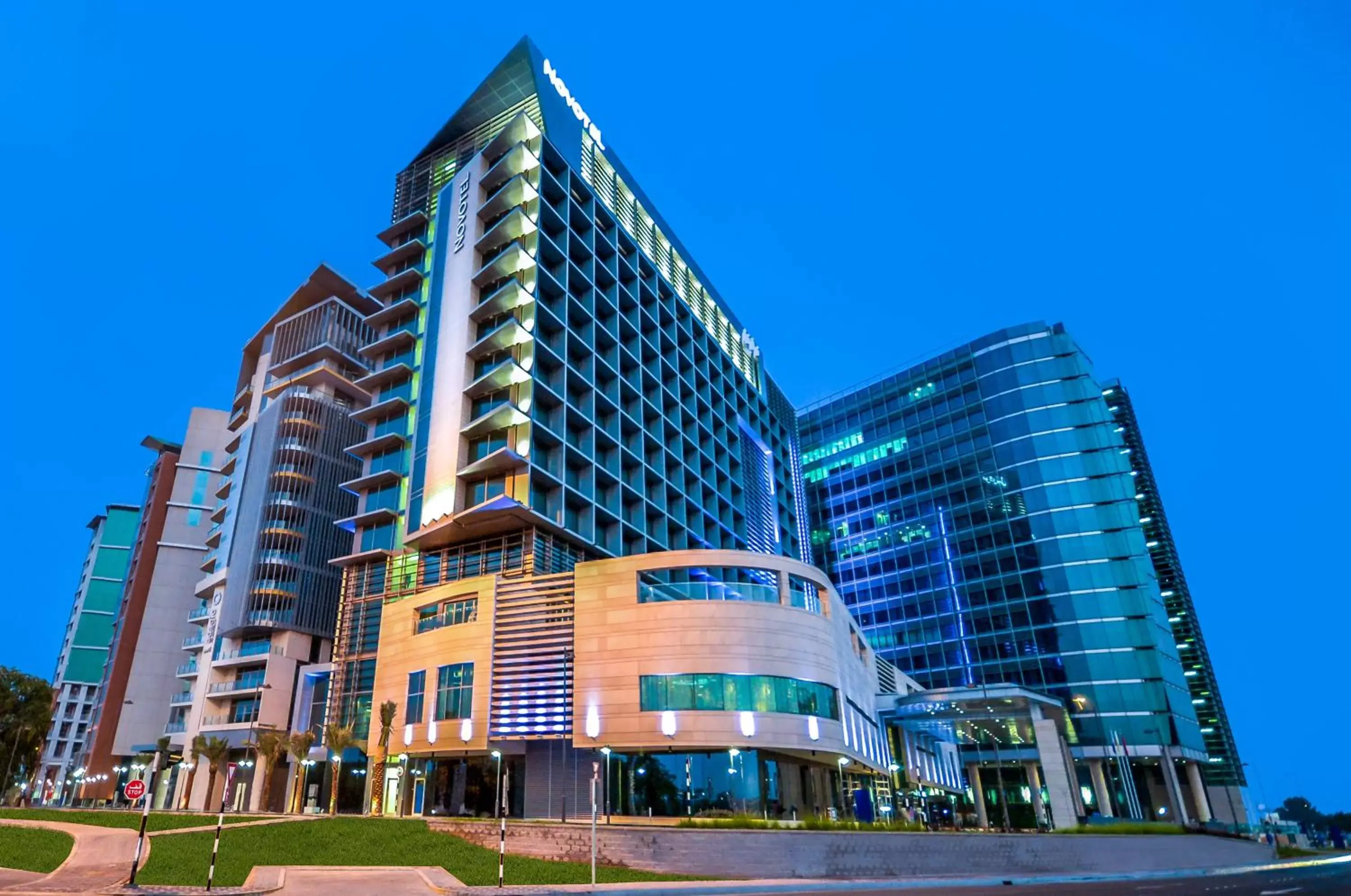 Facade/entrance, Property Building in Novotel Abu Dhabi Al Bustan