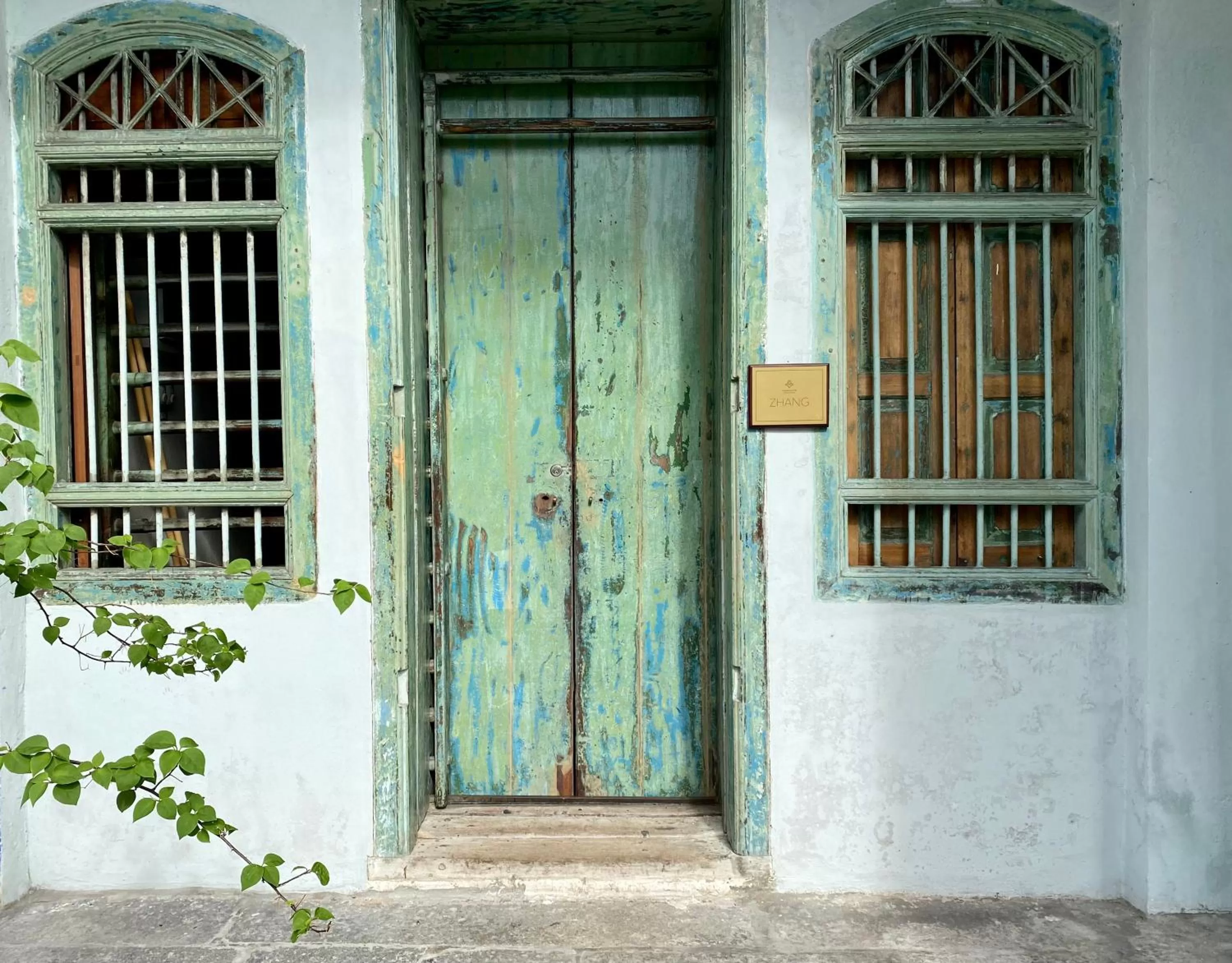 Street view in Cheong Fatt Tze - The Blue Mansion
