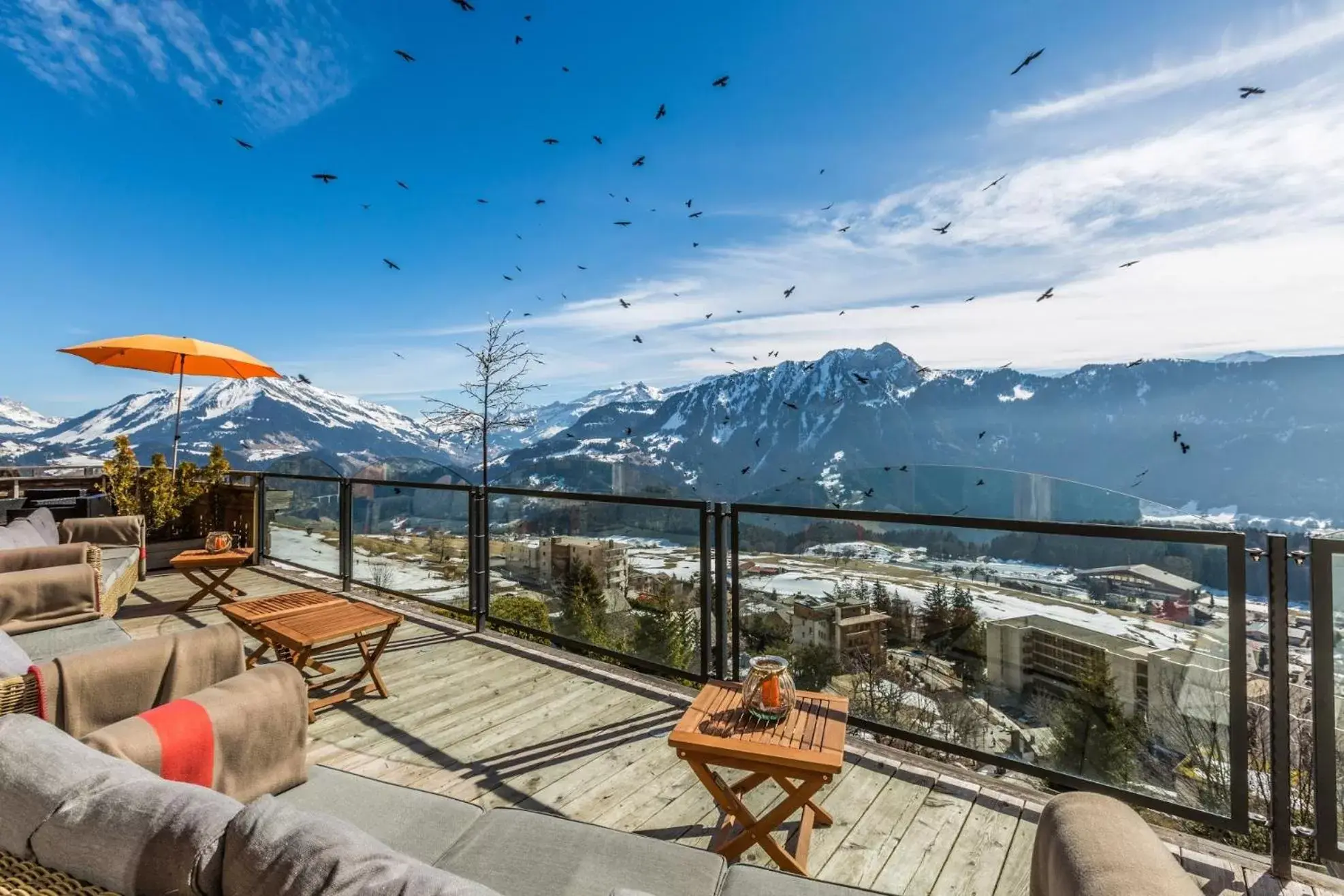 Patio in Hôtel Le Grand Chalet