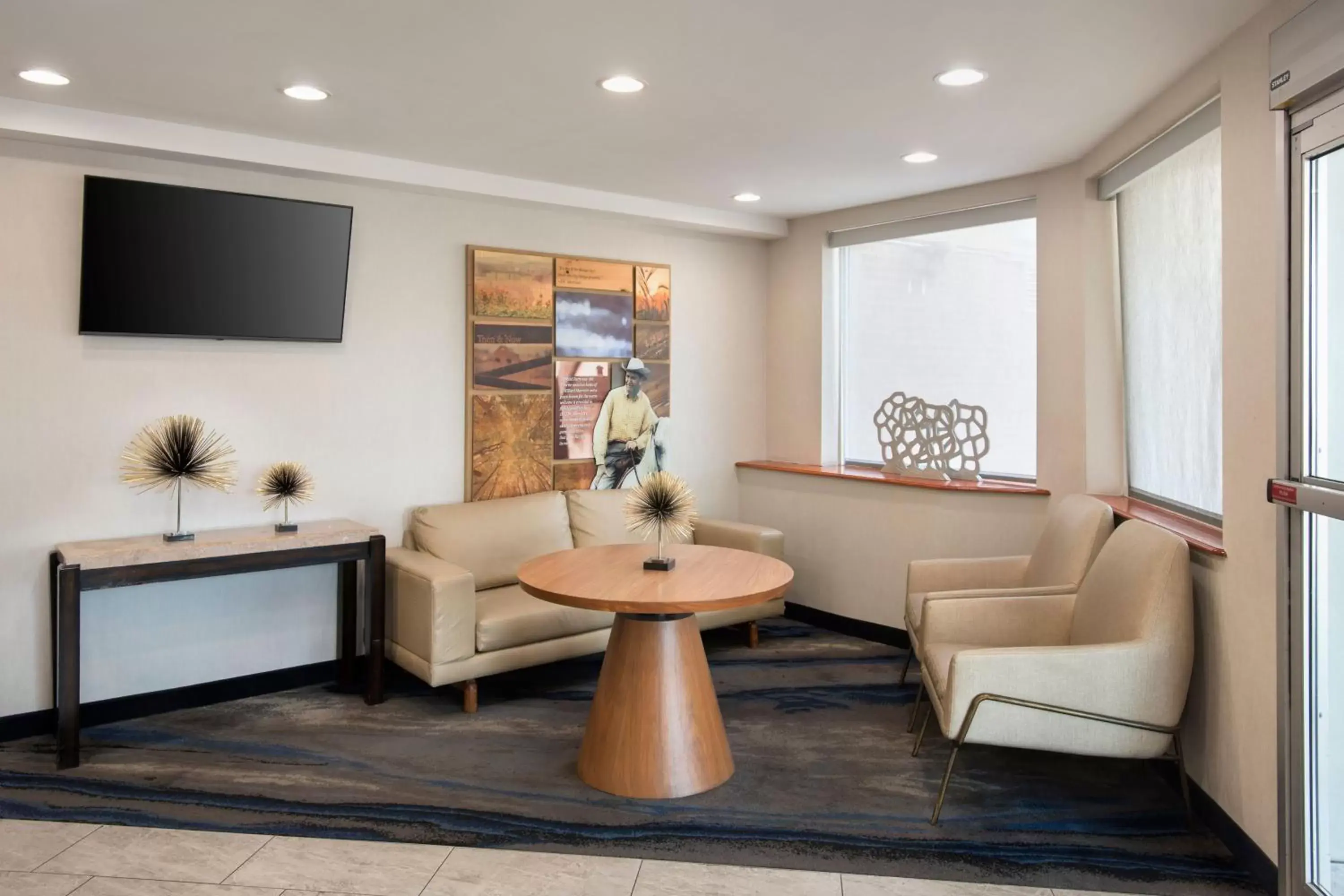 Lobby or reception, Seating Area in Fairfield Inn by Marriott New York LaGuardia Airport/Flushing