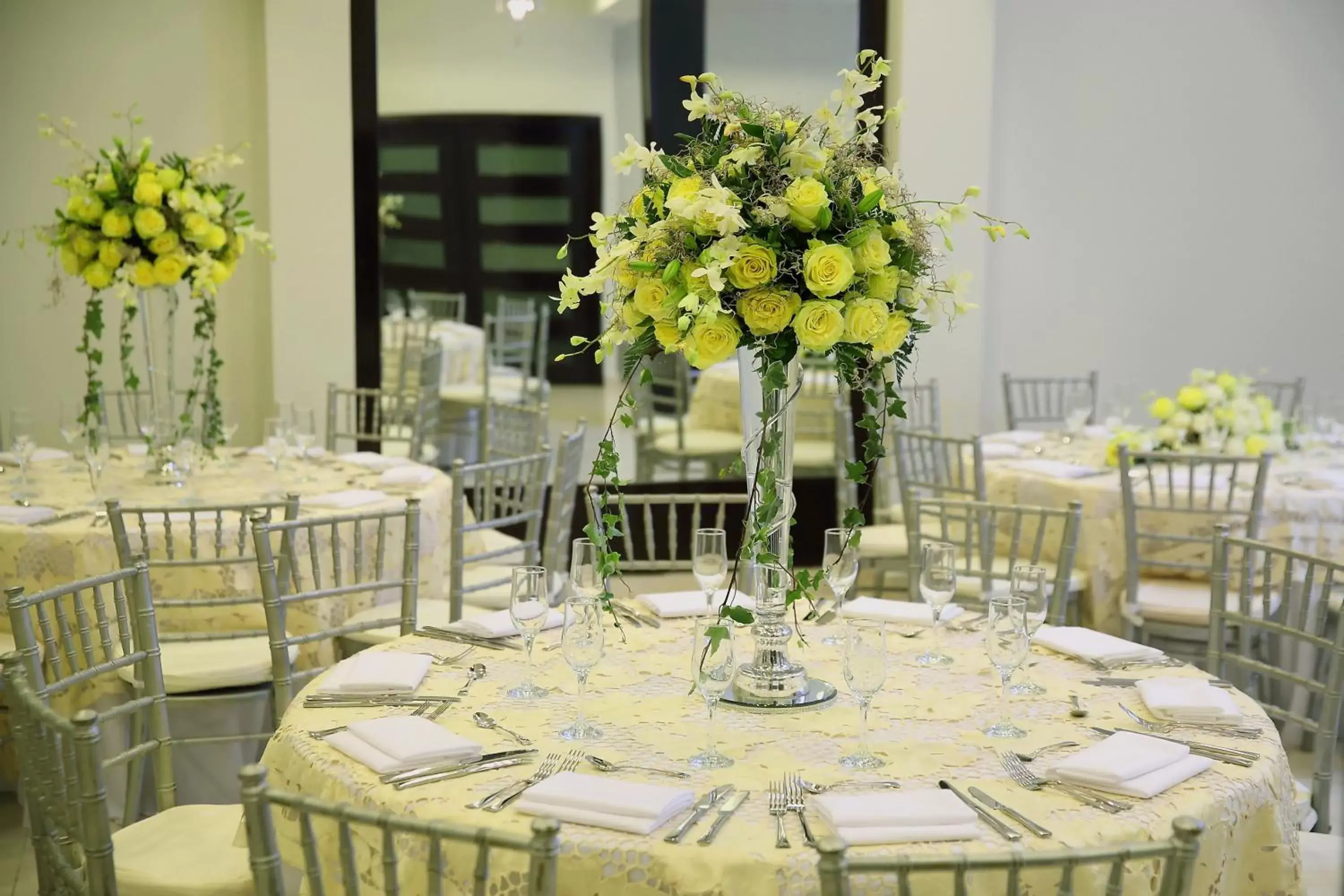 Banquet/Function facilities, Restaurant/Places to Eat in Aranjuez Hotel & Suites