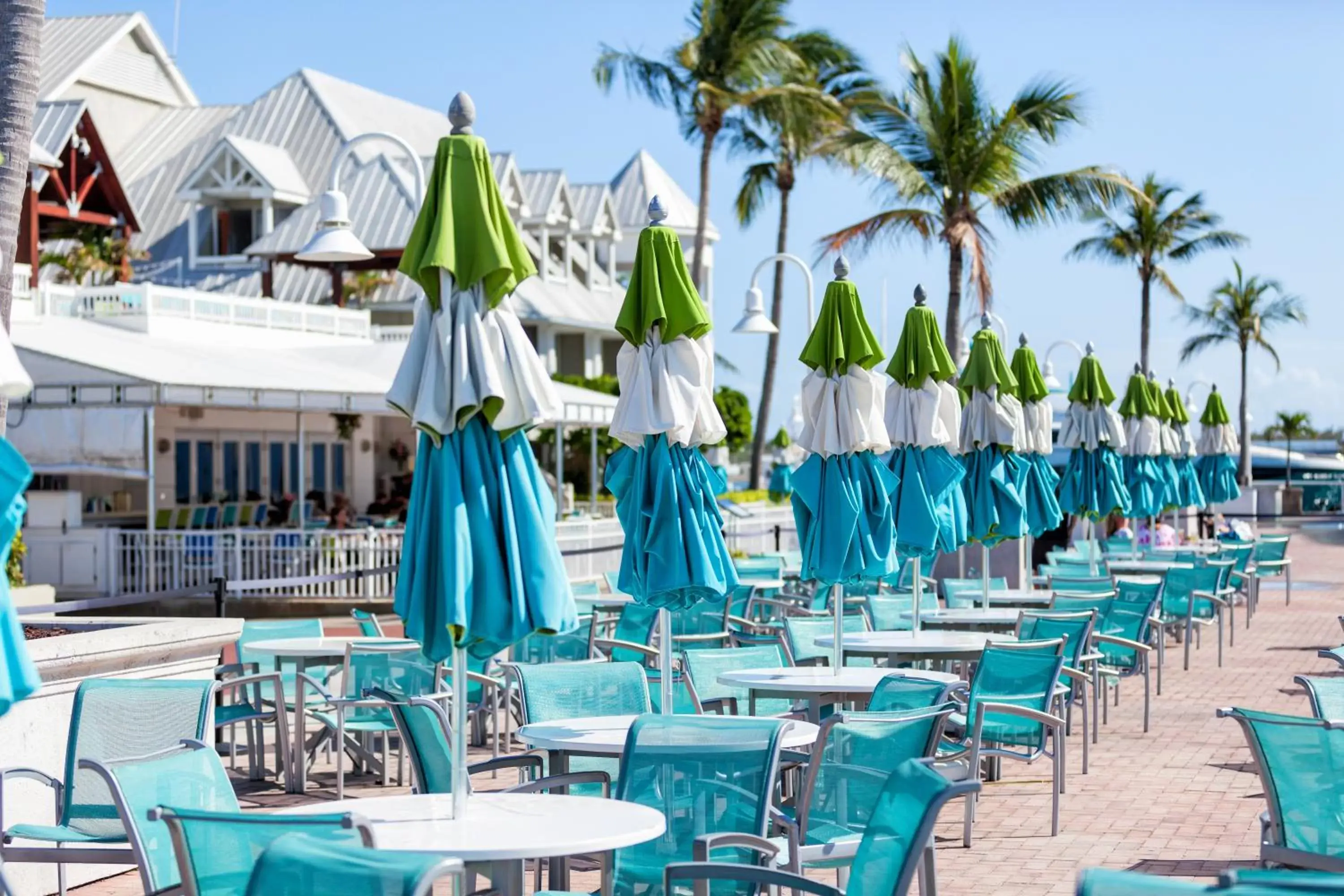 Restaurant/places to eat in Opal Key Resort & Marina