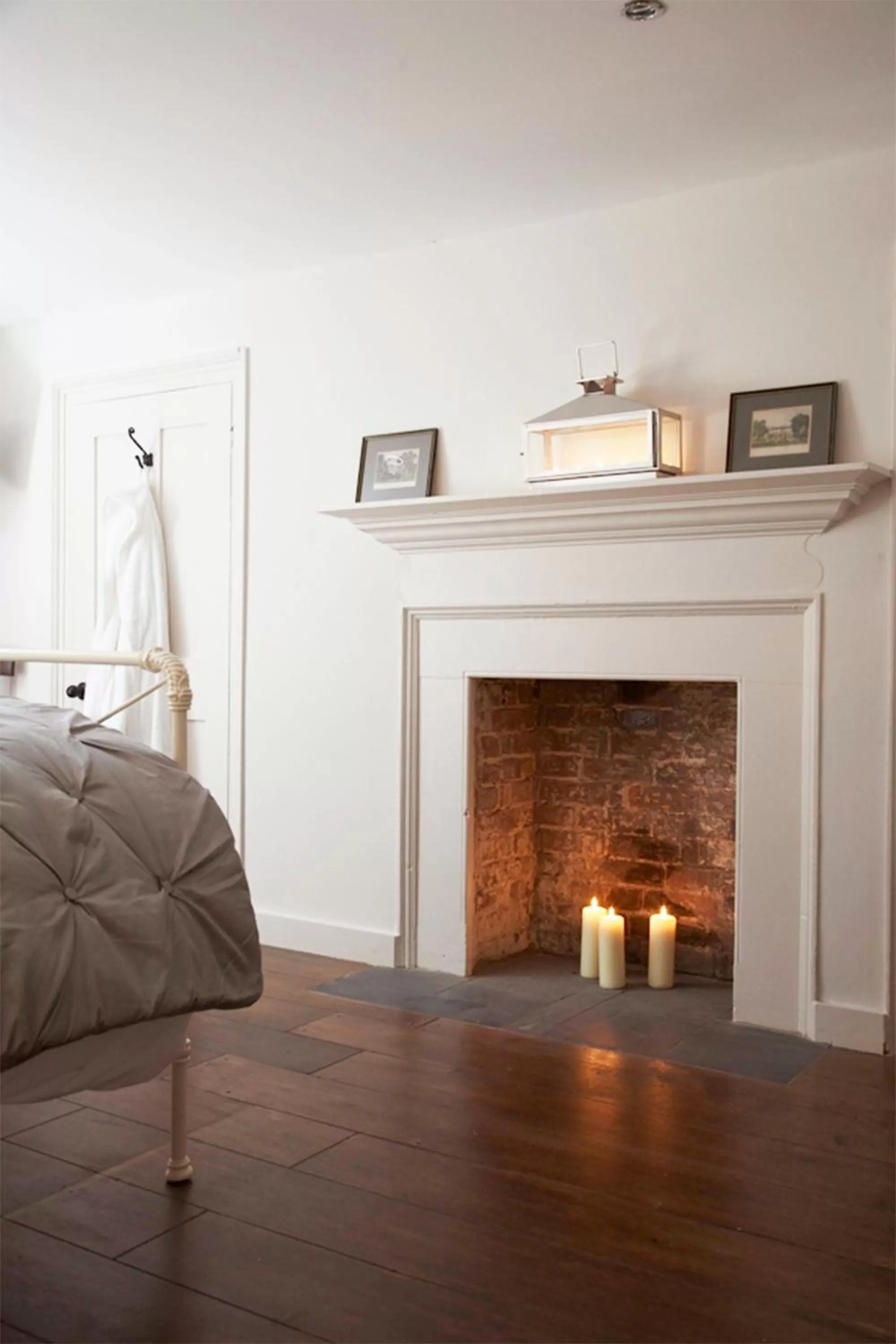 Bedroom in The Ram Inn