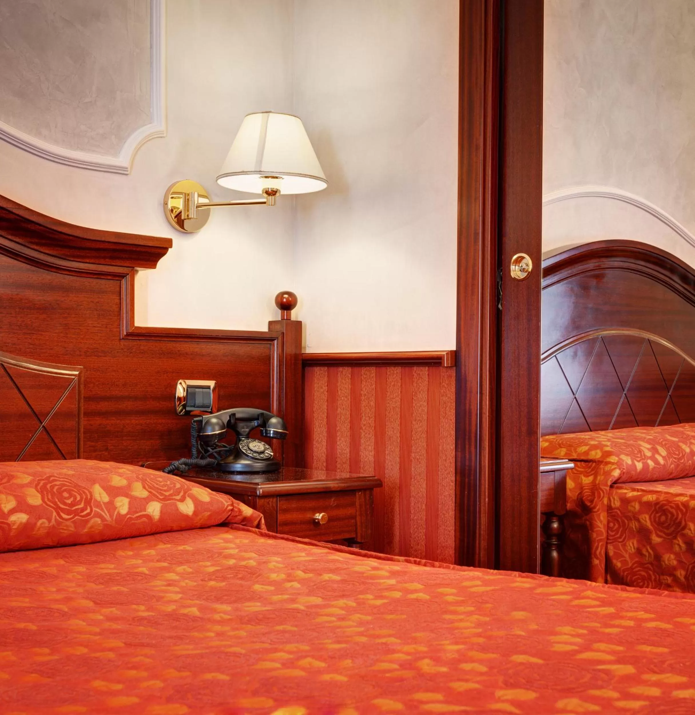 Bedroom, Bed in Hotel Best Roma