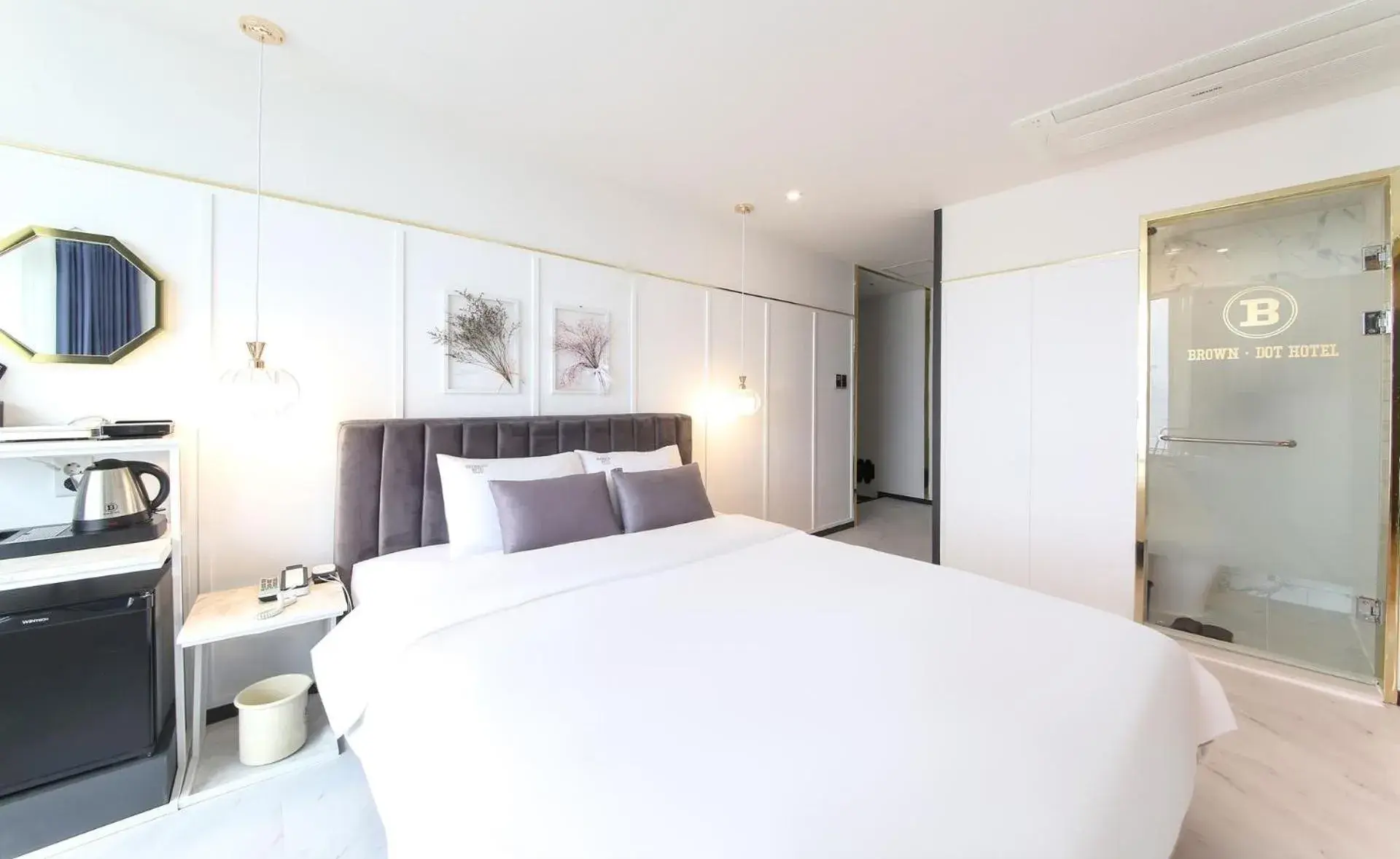 Bed in Brown-Dot Hotel Songdo Bed in Brown-Dot Hotel Songdo