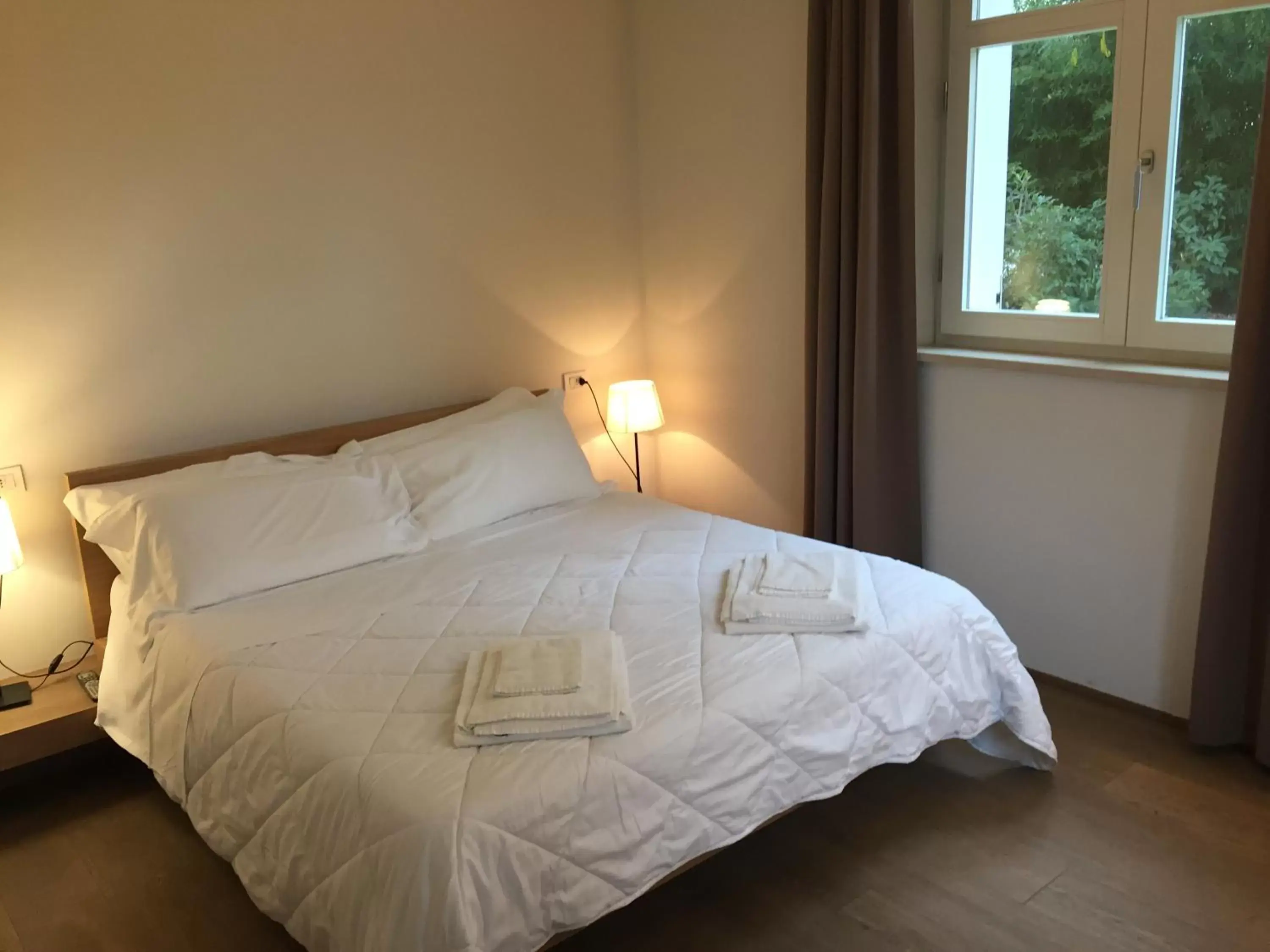 Bedroom, Bed in Ceccarini Suite