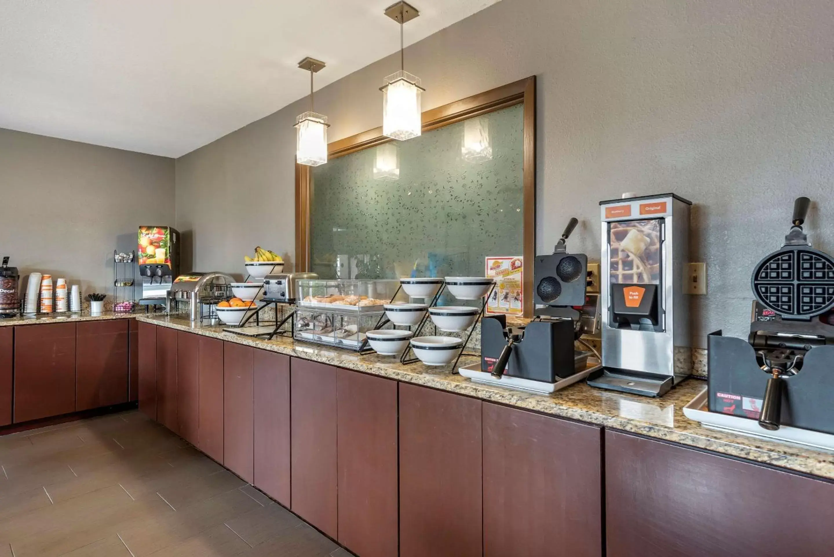 Restaurant/places to eat, Food in Comfort Inn Meridian