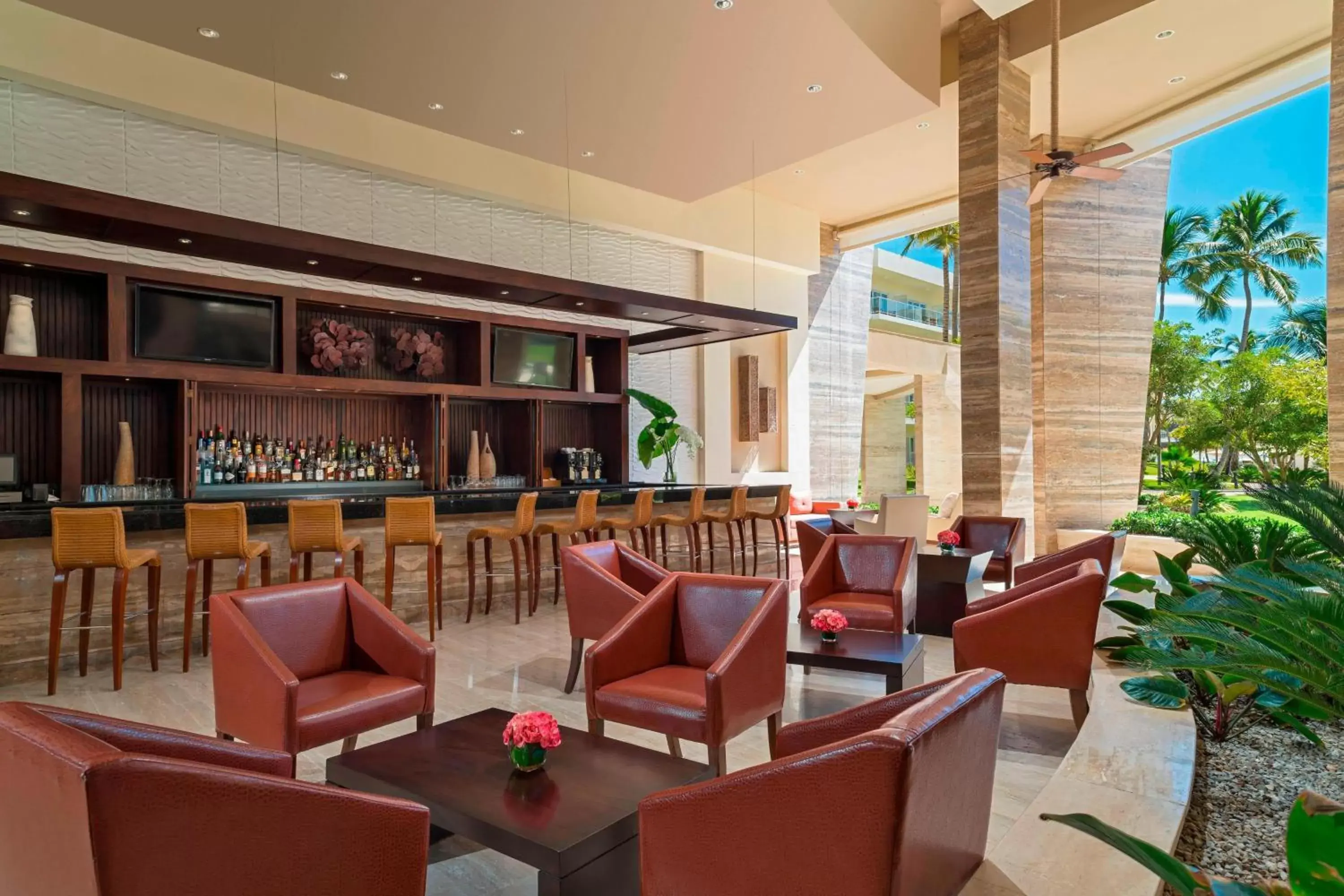Lobby or reception, Lounge/Bar in The Westin Puntacana Resort & Club