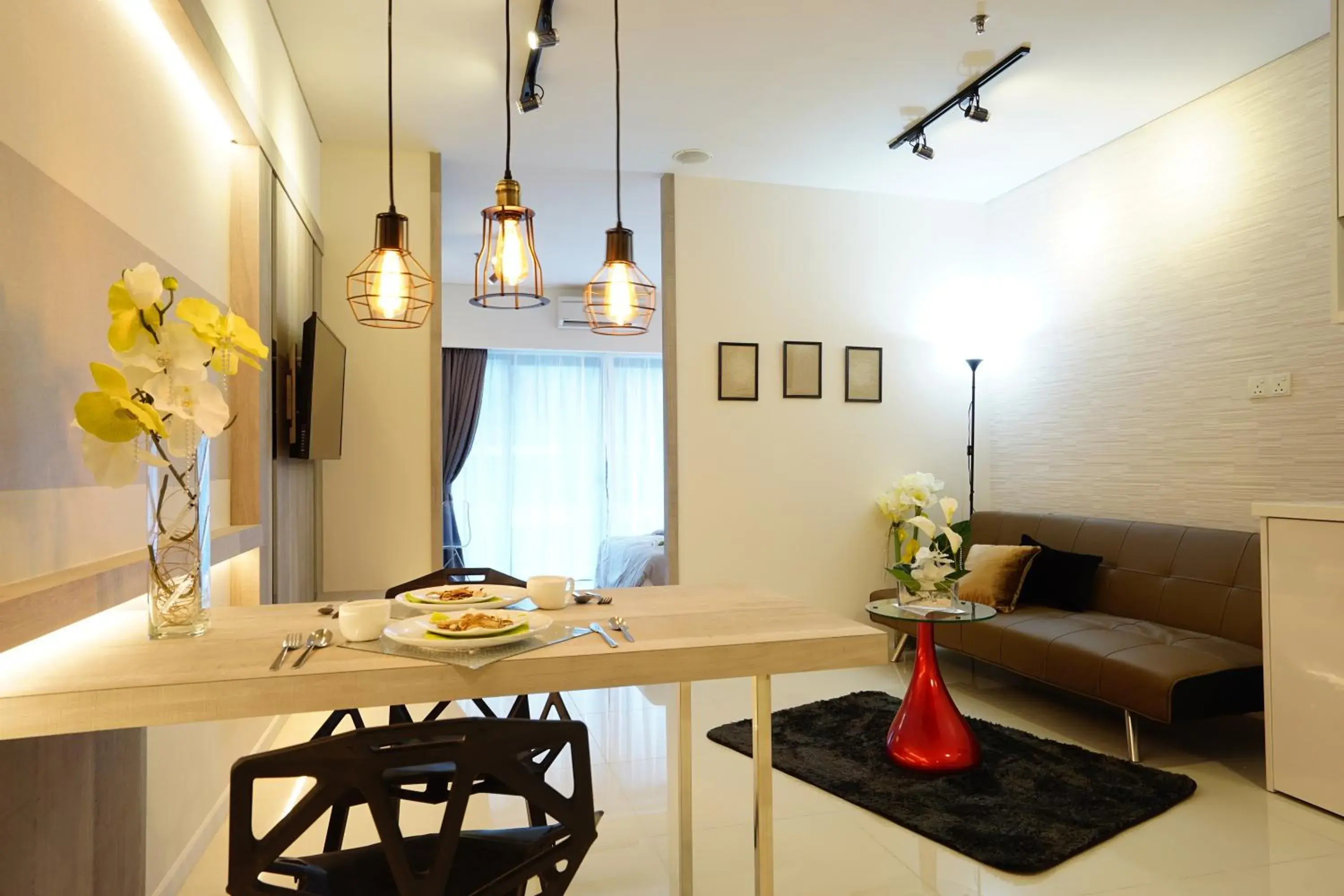 Photo of the whole room, Dining Area in Summer Suites Residences by Subhome