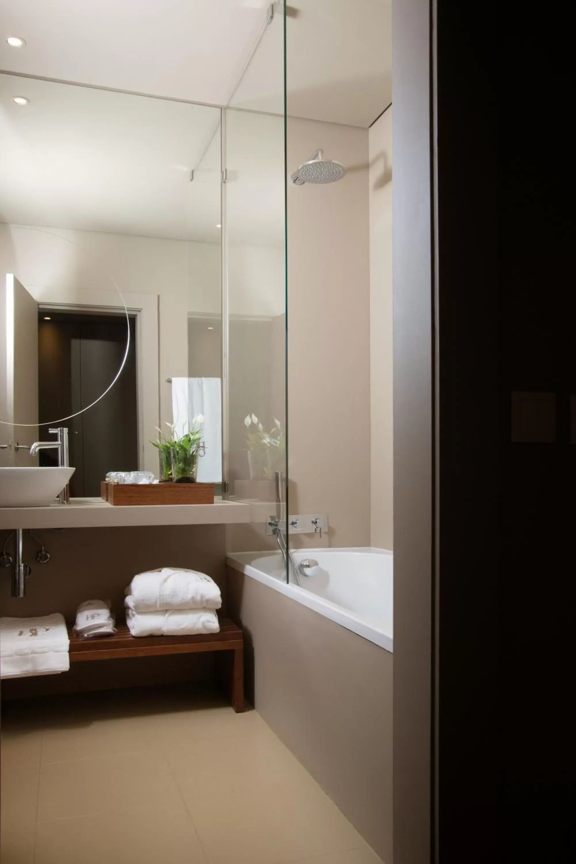 Bathroom in Hotel da Oliveira