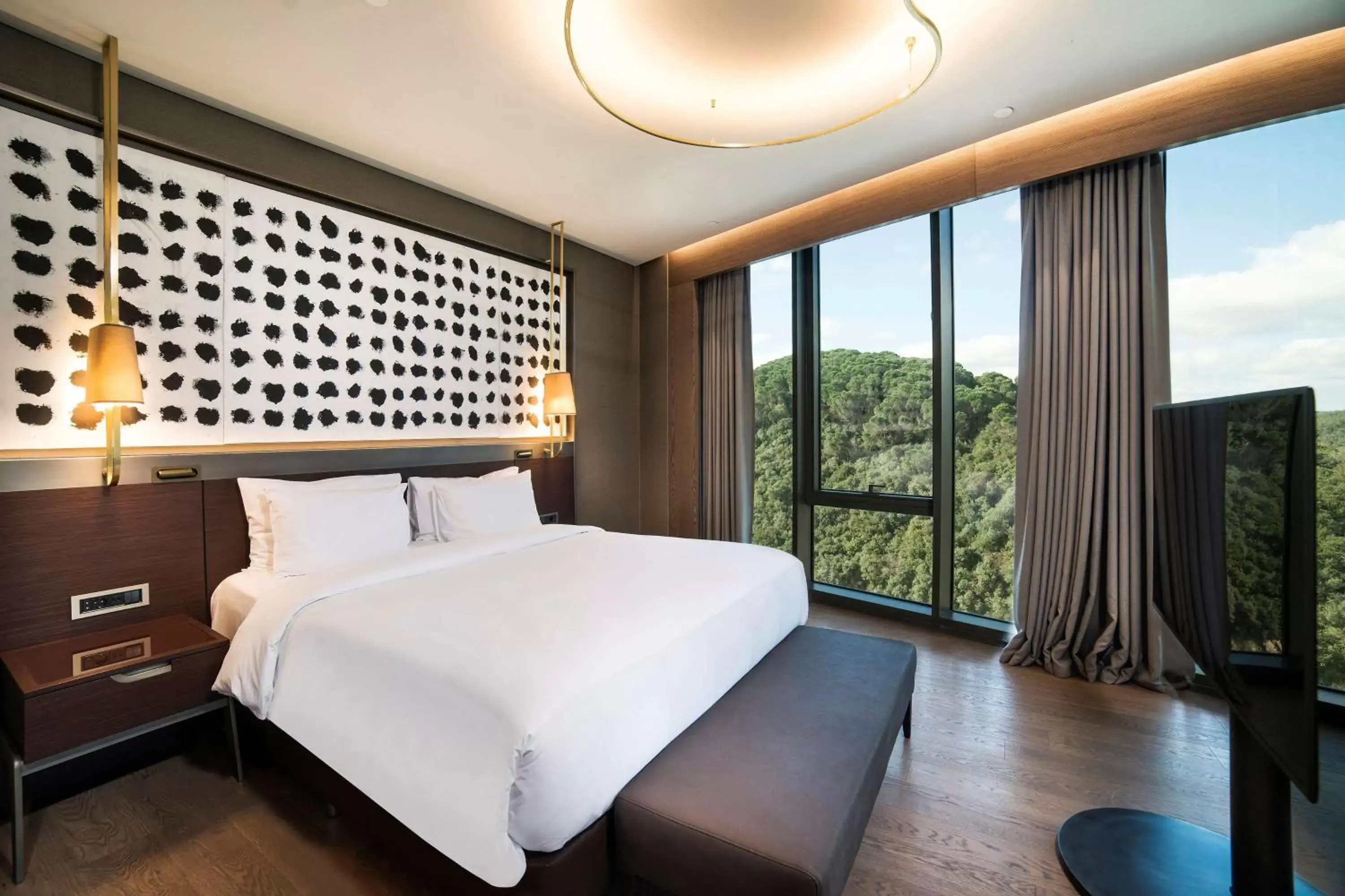 Bed in Radisson Collection Hotel, Vadistanbul