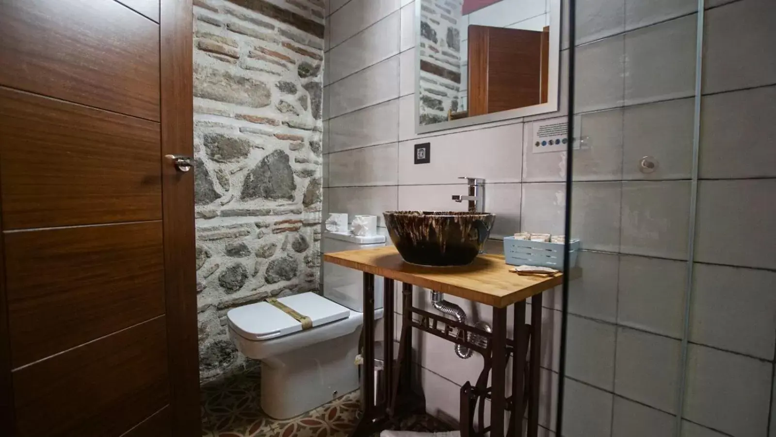 Toilet, Bathroom in Tiempo de Toledo