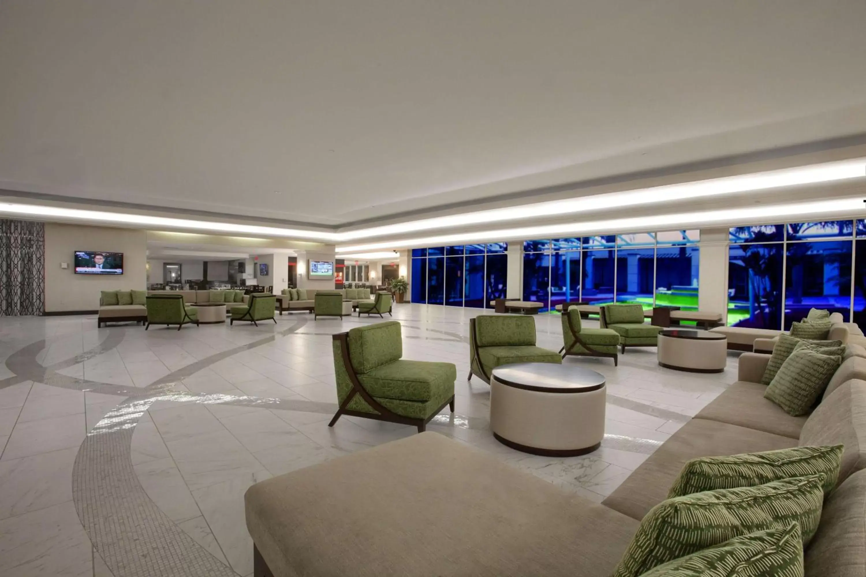 Lobby or reception, Lounge/Bar in DoubleTree by Hilton at the Entrance to Universal Orlando