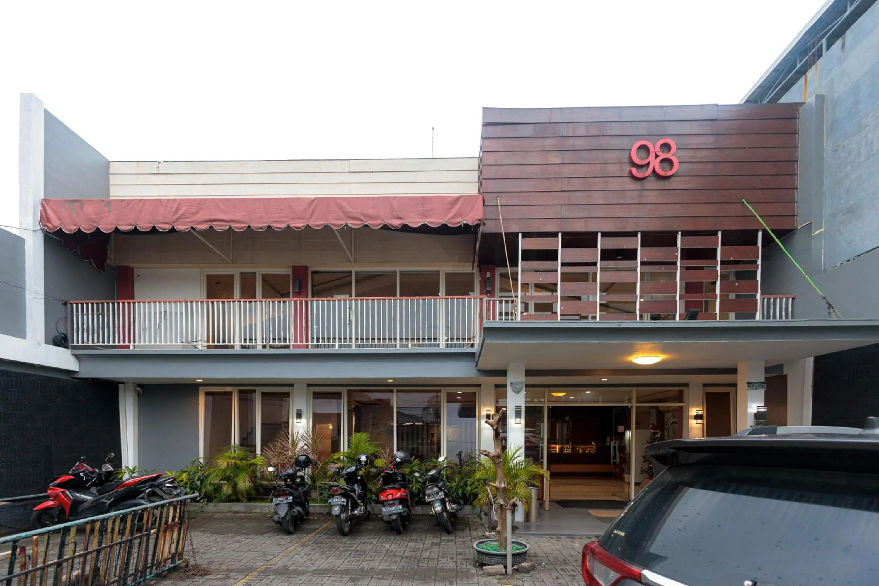 Hotel O Siwalankerto Near Surabaya Carnival