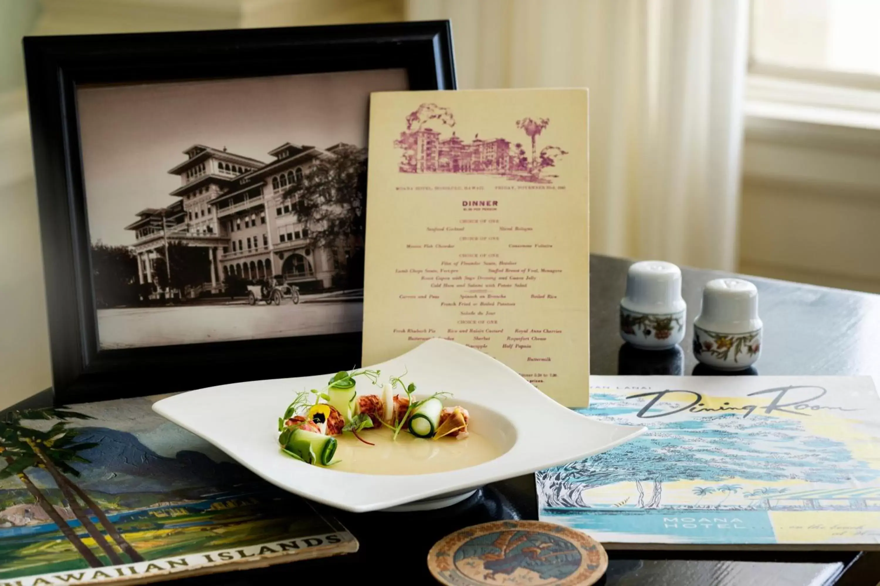 Restaurant/places to eat in Moana Surfrider, A Westin Resort & Spa, Waikiki Beach