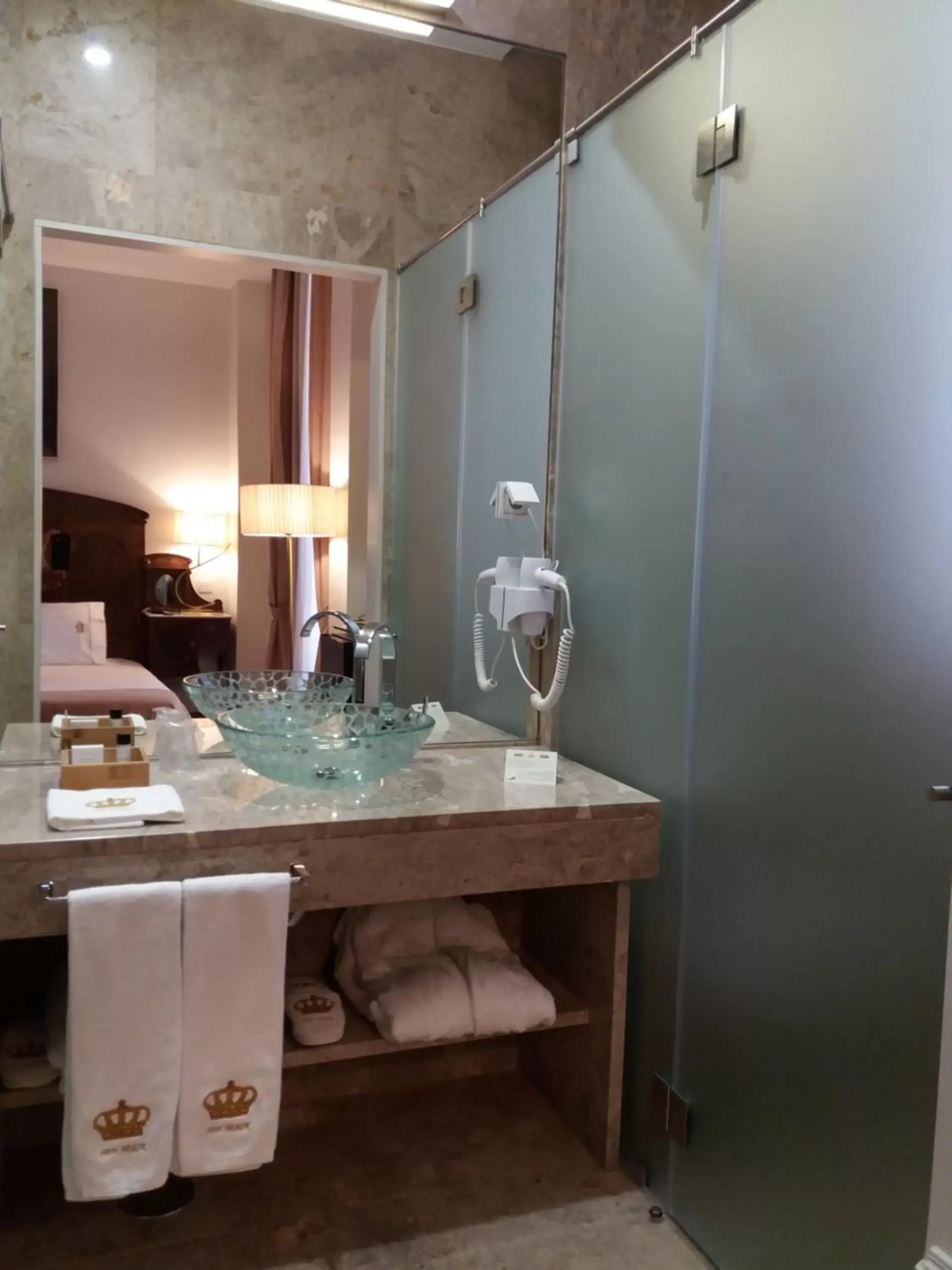 Bathroom in Hotel Ibn-Arrik