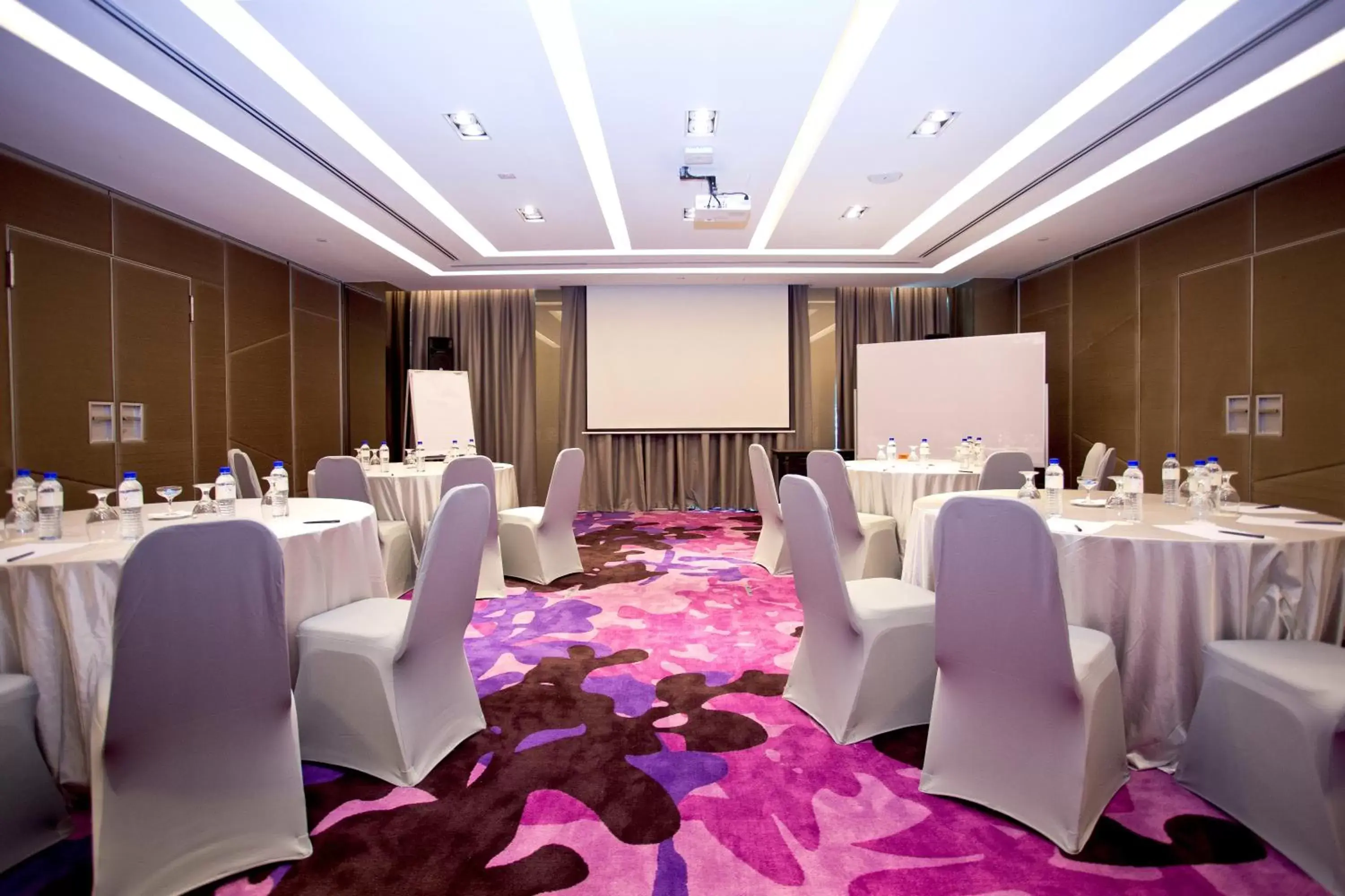 Banquet/Function facilities, Banquet Facilities in Vouk Hotel Suites, Penang