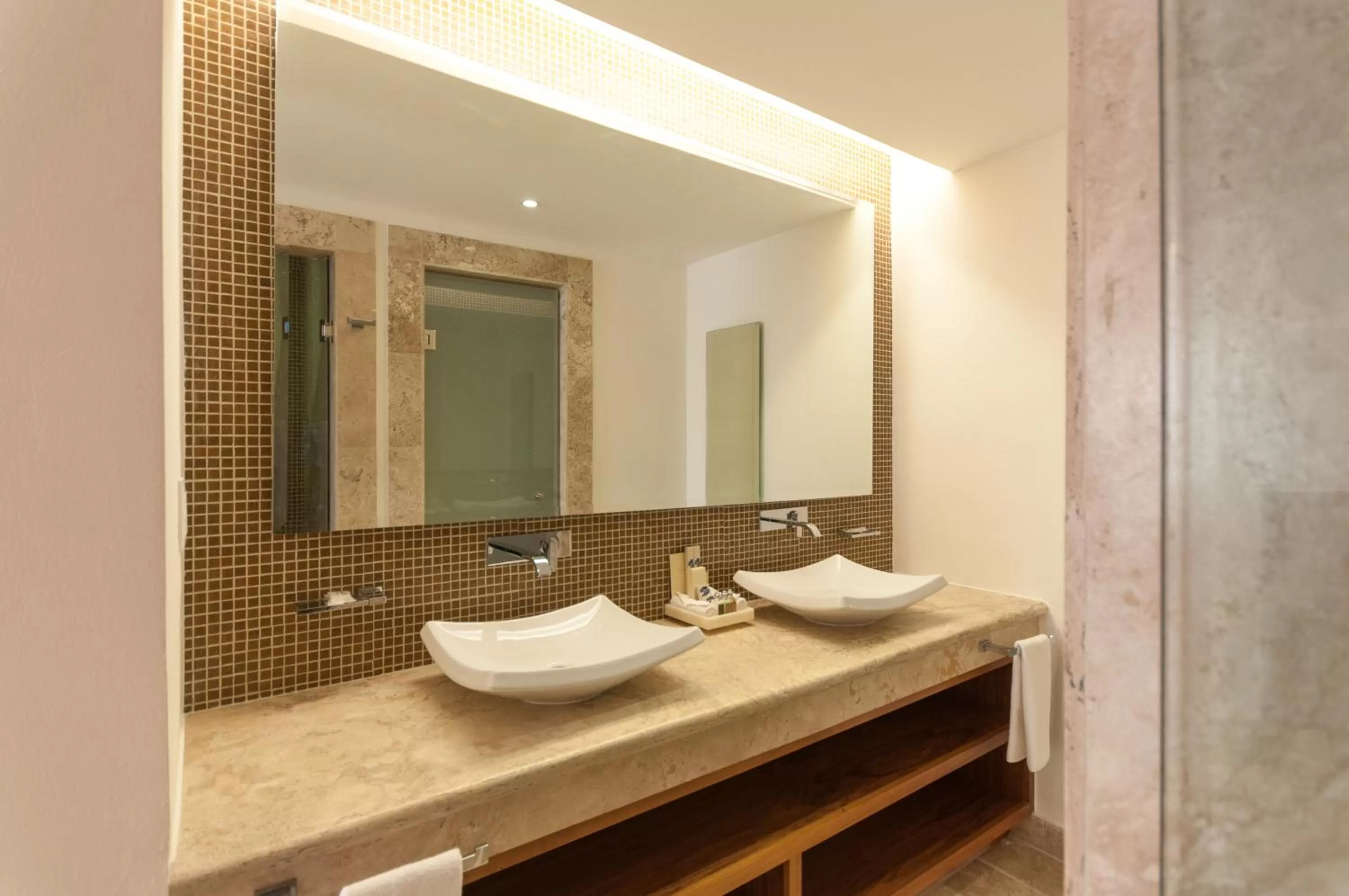 Bathroom in Senses Quinta Avenida Adults Only Hotel By Artisan