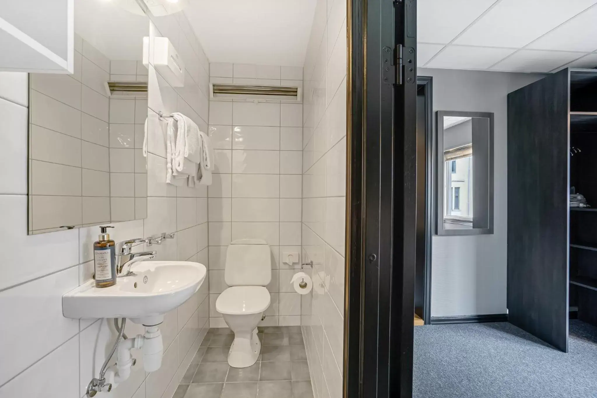 Bathroom in Sure Hotel by Best Western Haugesund