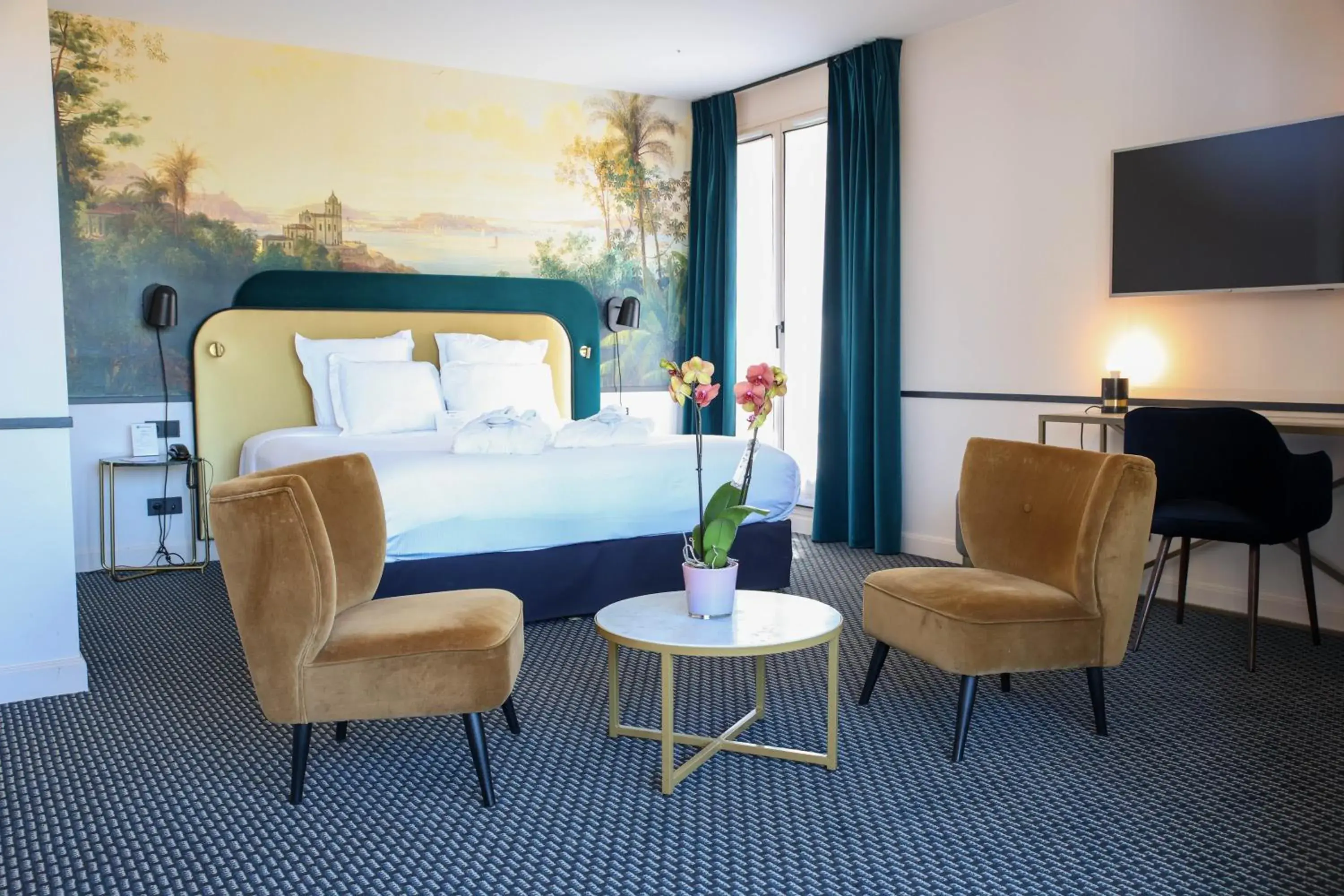 TV and multimedia, Bed in Best Western Hotel du Pont Wilson