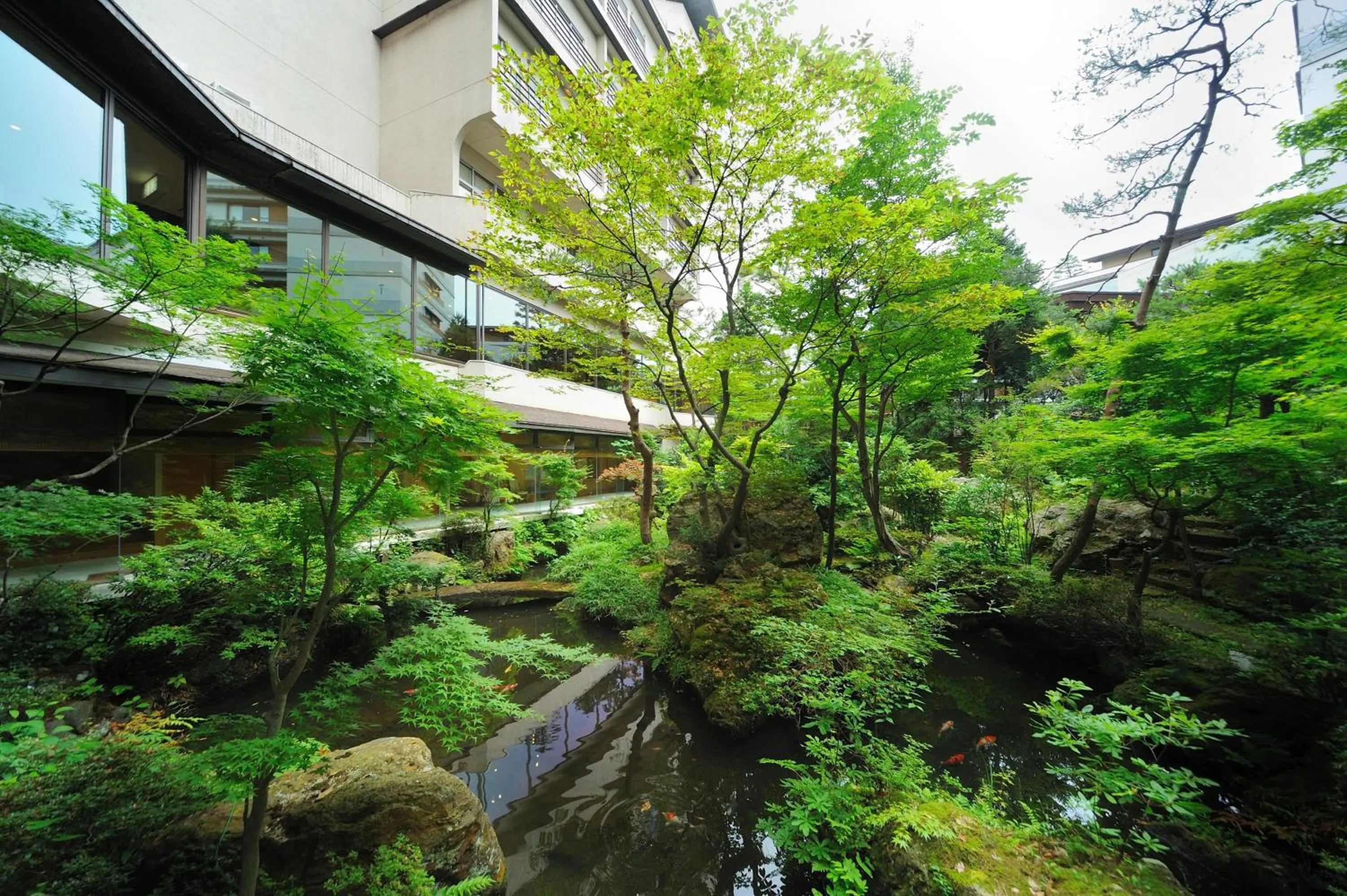 Garden in Senkeien Tsukioka Hotel