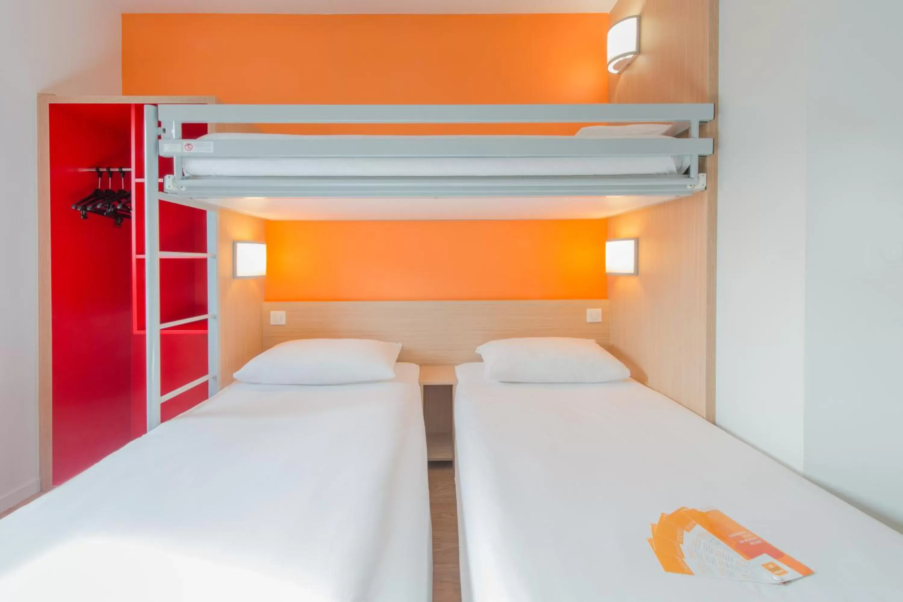 Bed in Première Classe La Rochelle Centre - Les Minimes