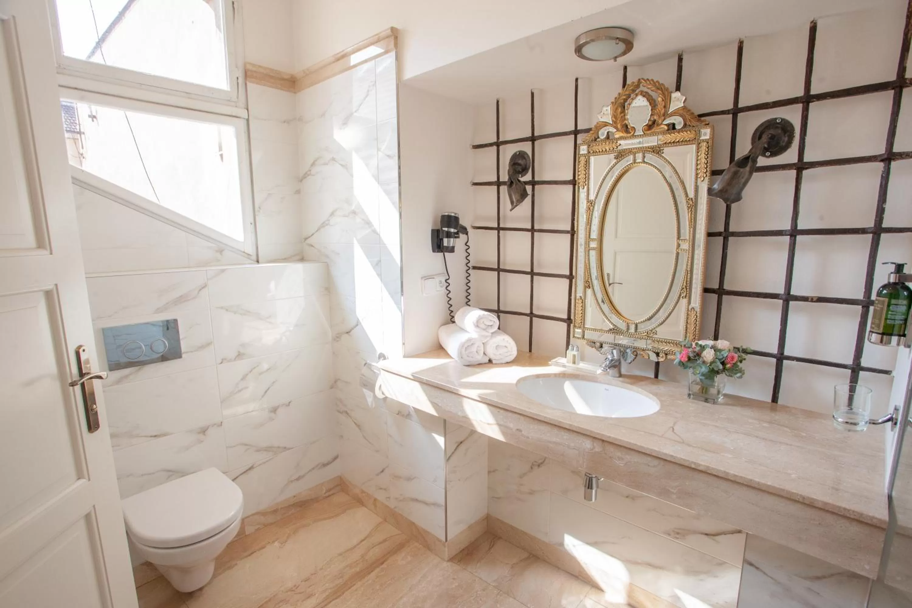 Bathroom in Little King Hotel U Malvaze